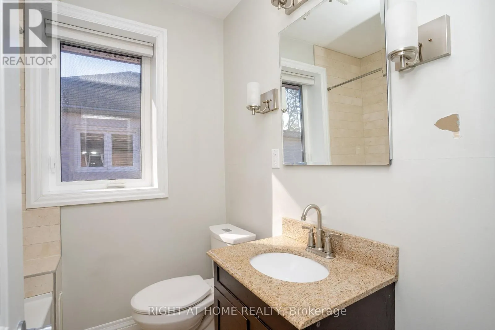 MAIN - 81A SHAVER AVENUE N