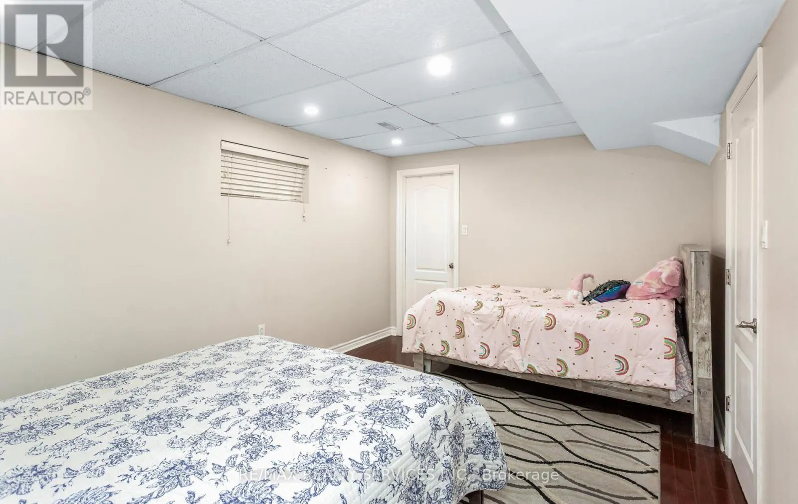 3770 BRINWOOD GATE