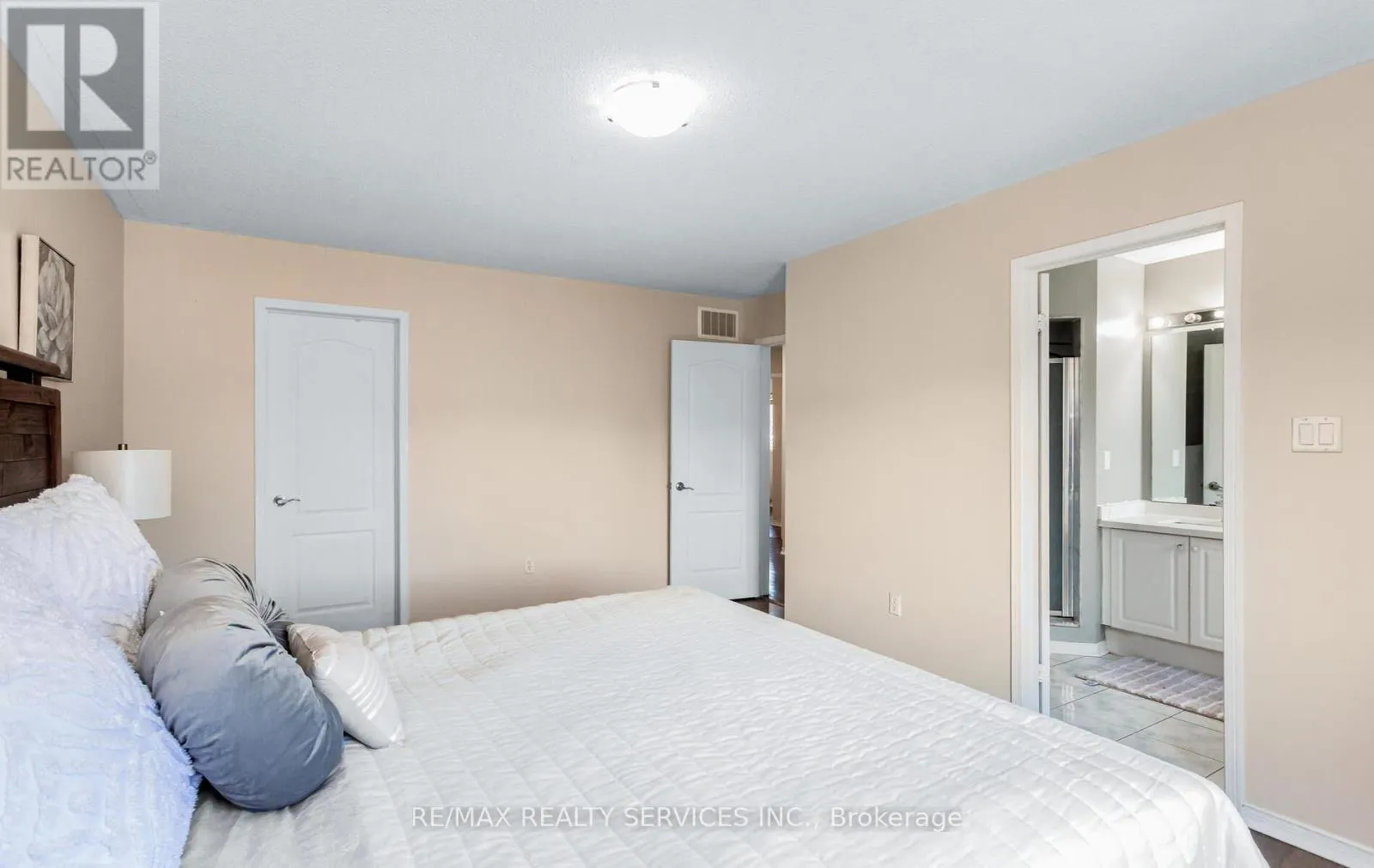 3770 BRINWOOD GATE