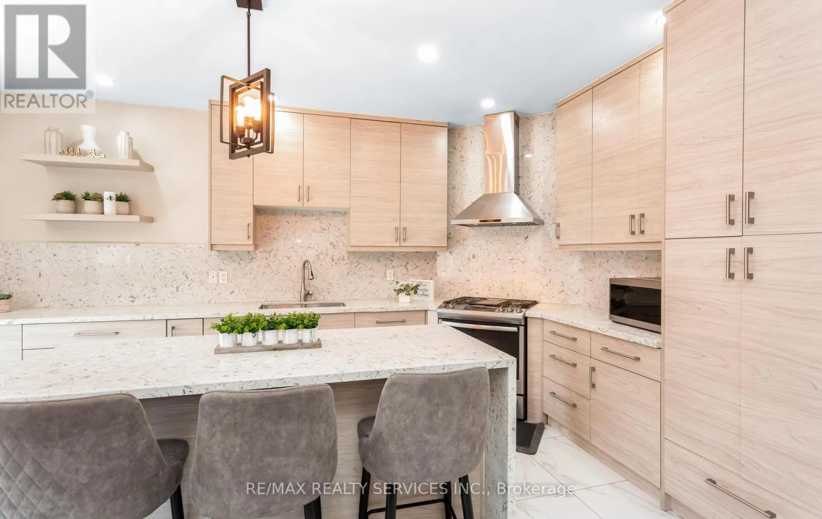 3770 BRINWOOD GATE