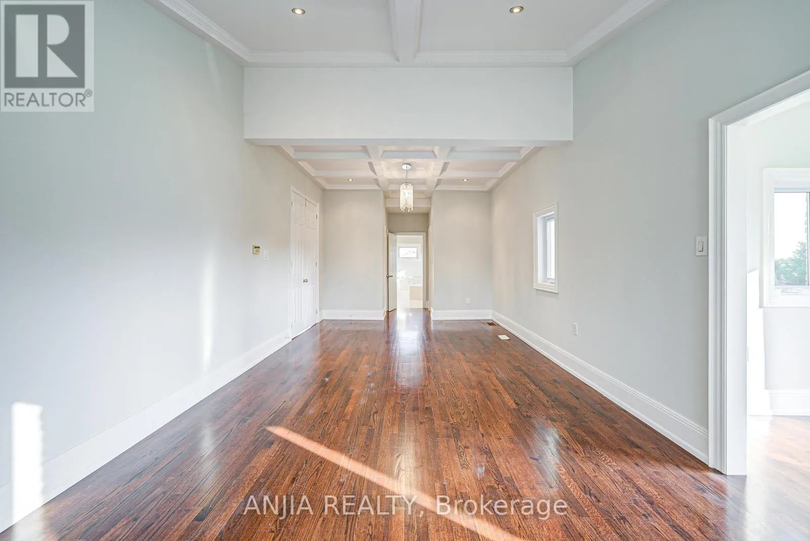 44 BELLINI AVENUE