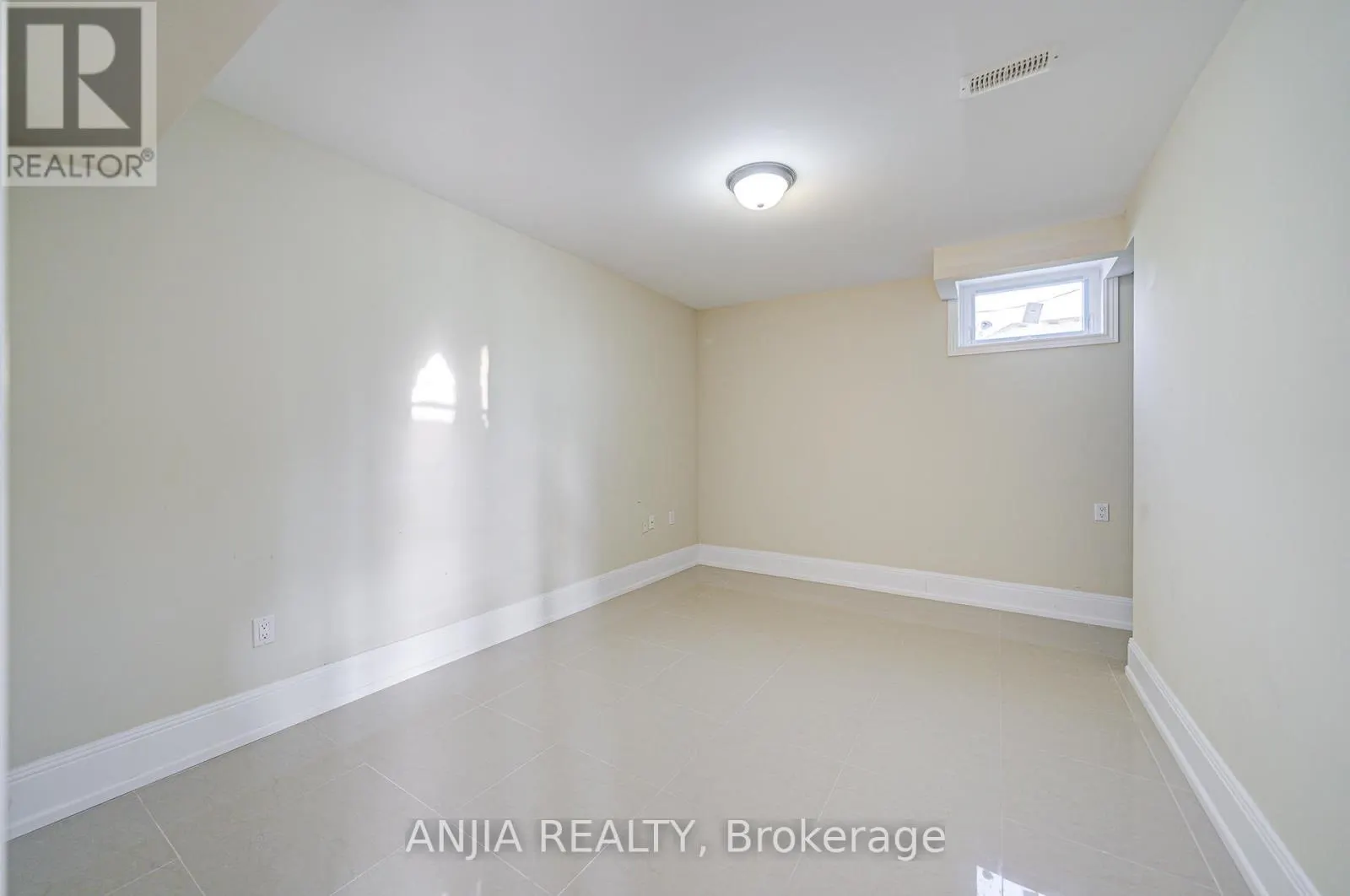 44 BELLINI AVENUE