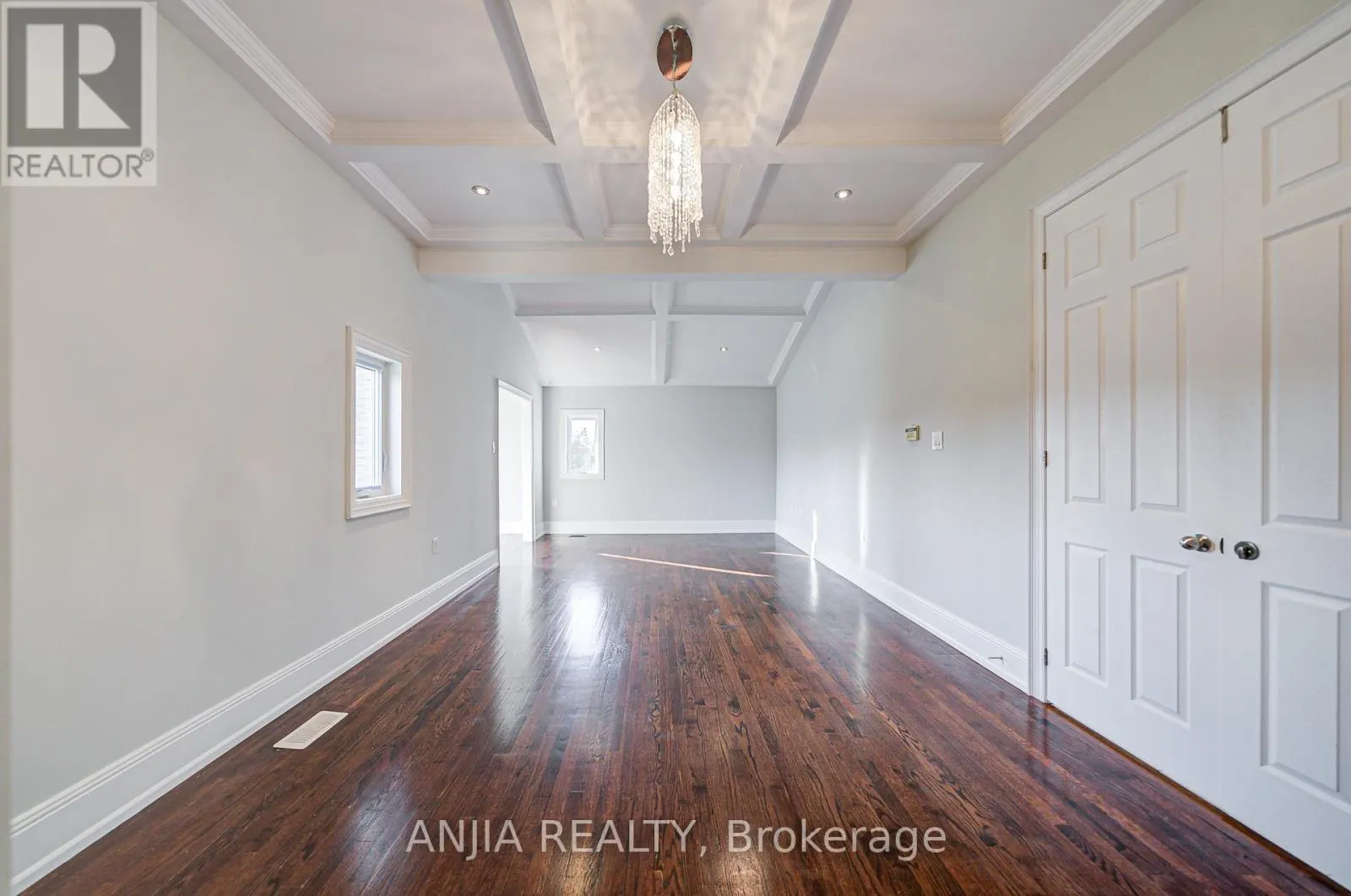 44 BELLINI AVENUE