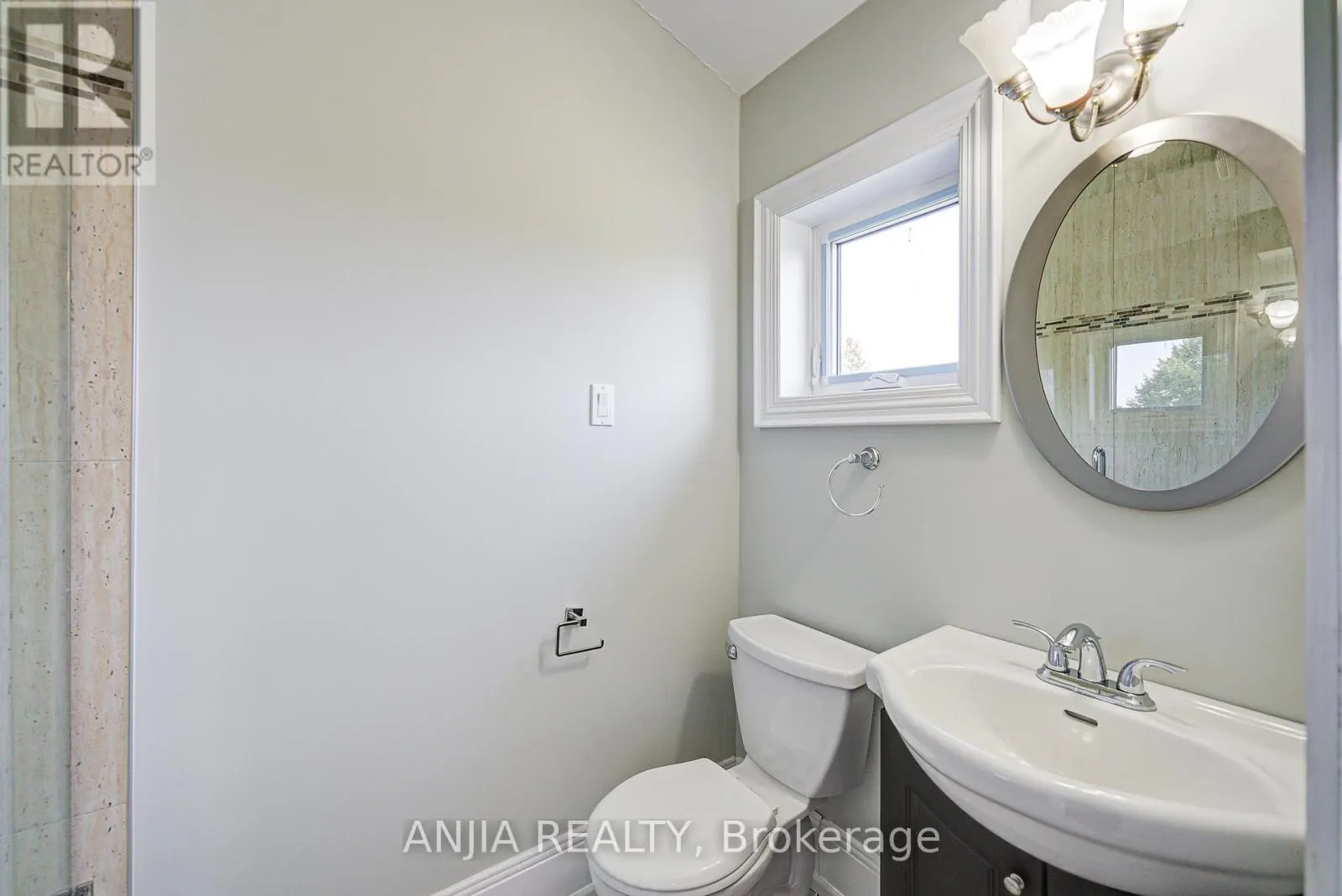 44 BELLINI AVENUE