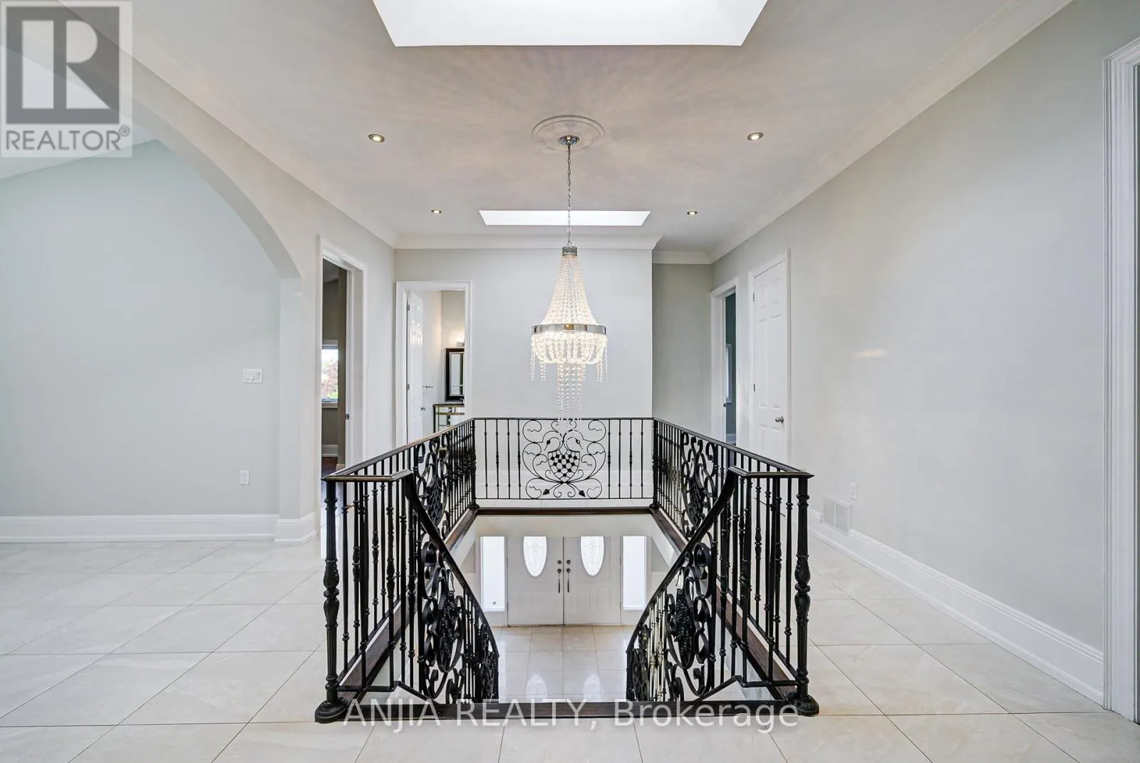 44 BELLINI AVENUE