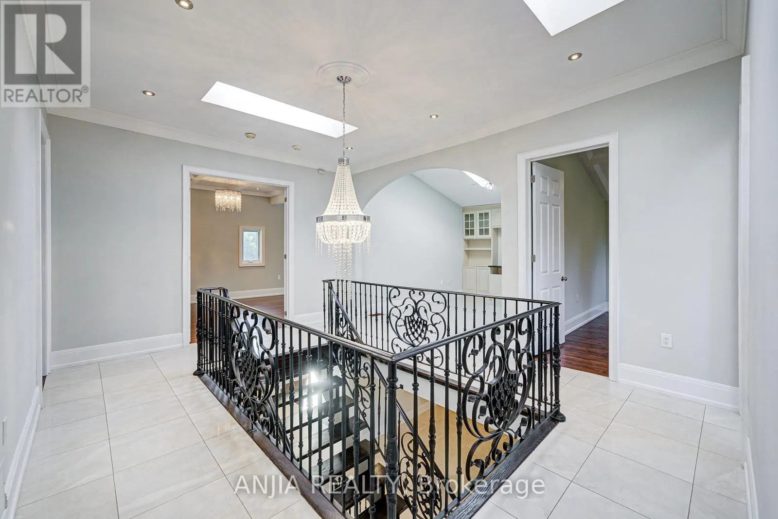 44 BELLINI AVENUE
