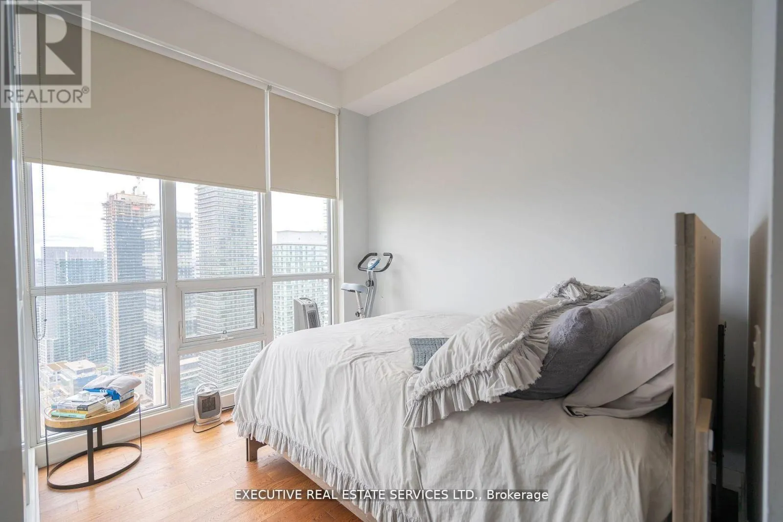 LPH07 - 2200 LAKESHORE BOULEVARD W