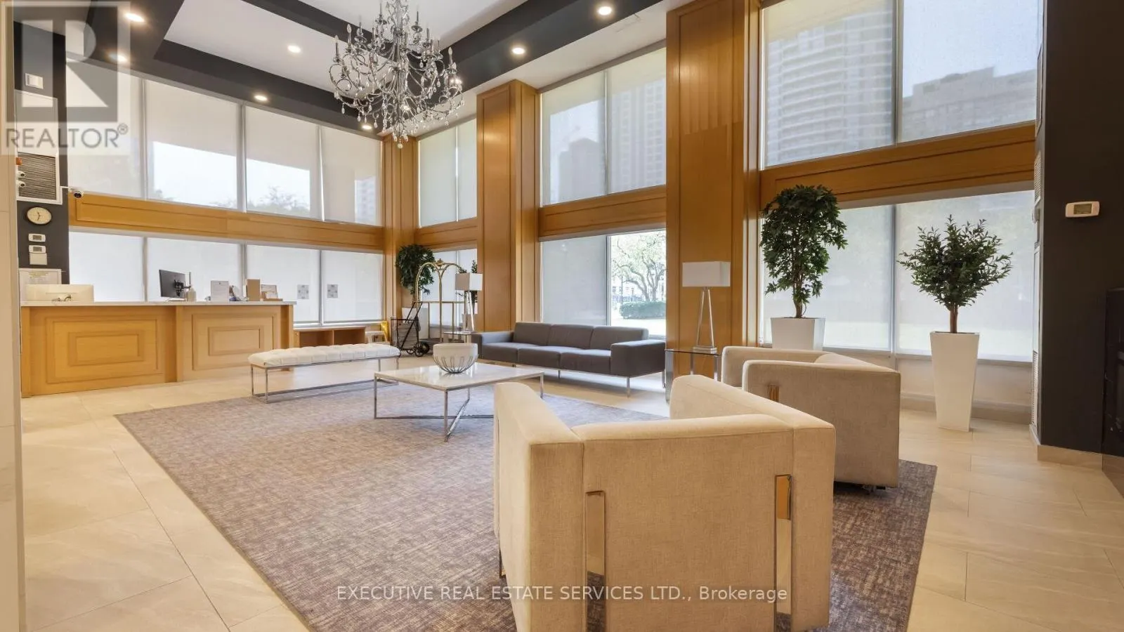 2002 - 3590 KANEFF CRESCENT
