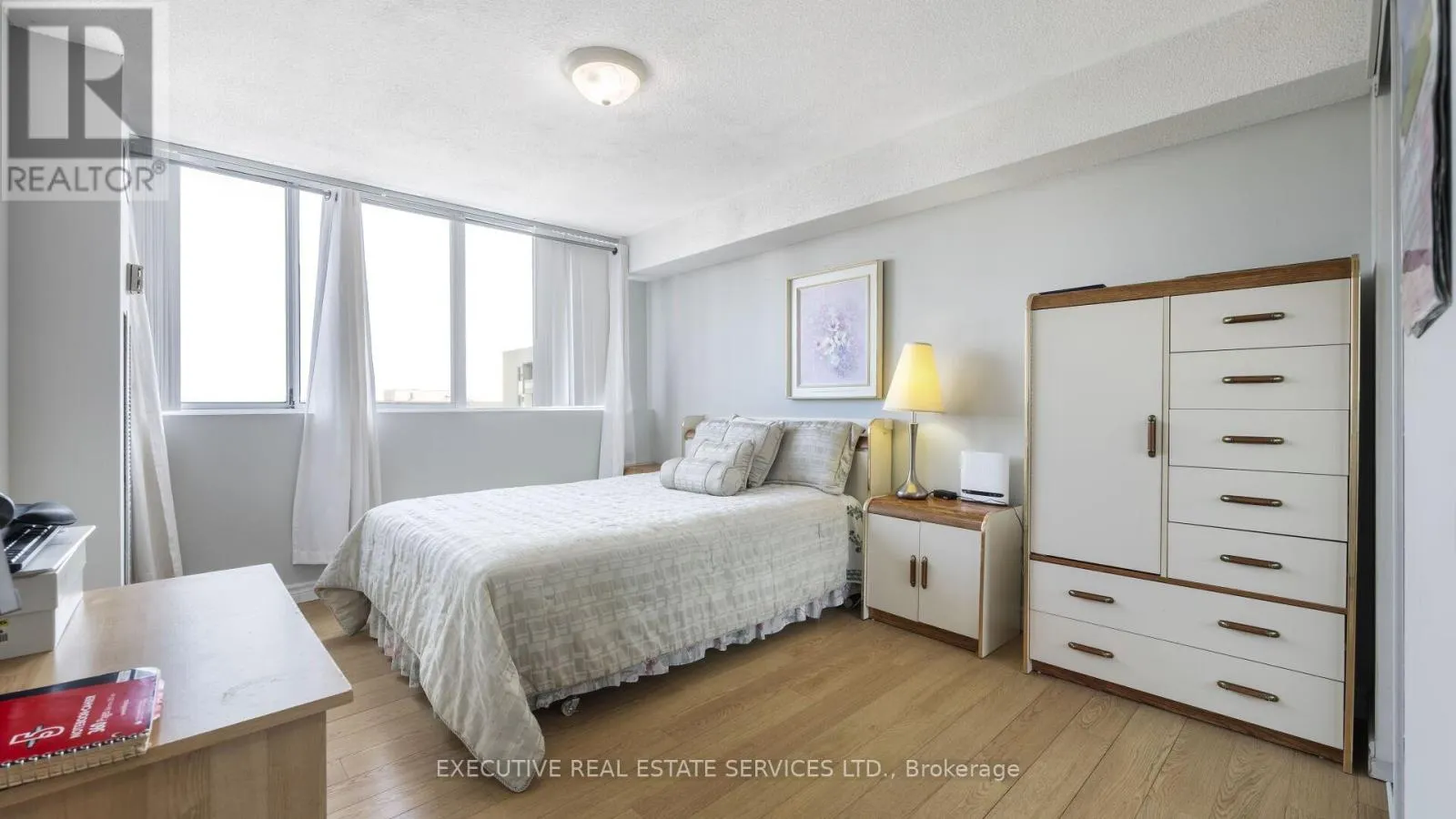 2002 - 3590 KANEFF CRESCENT