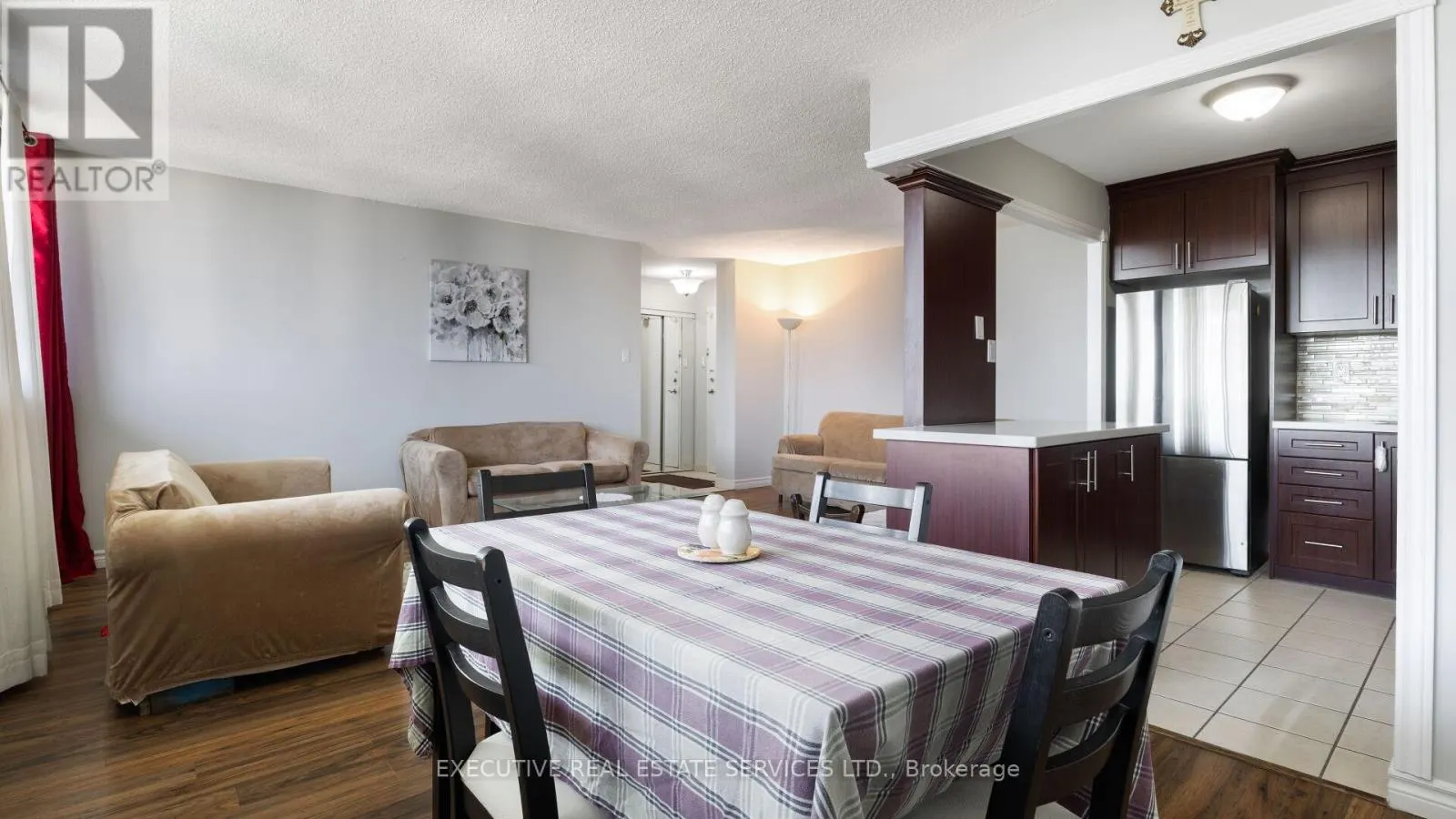 2002 - 3590 KANEFF CRESCENT