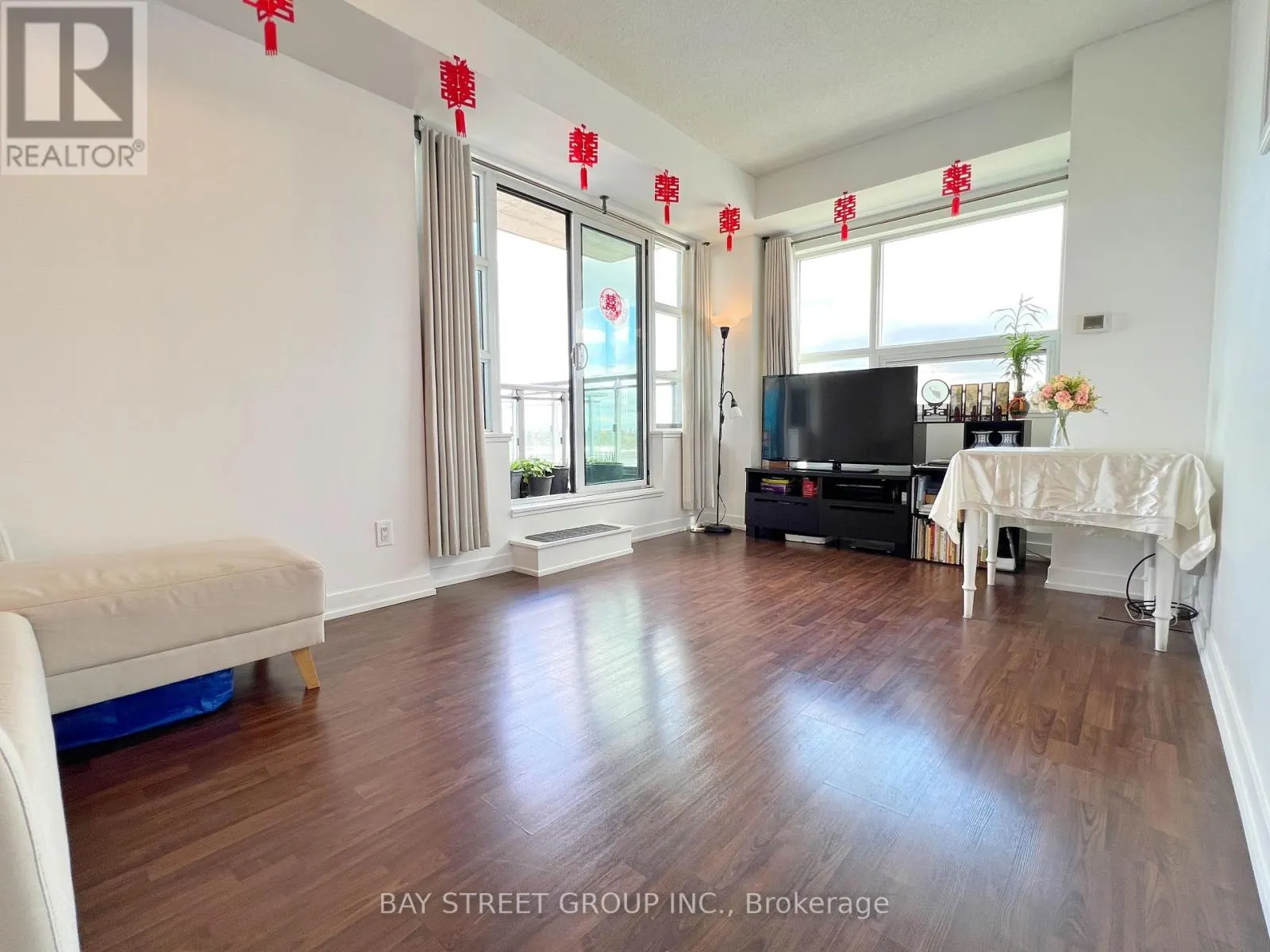 409 - 840 QUEENS PLATE DRIVE