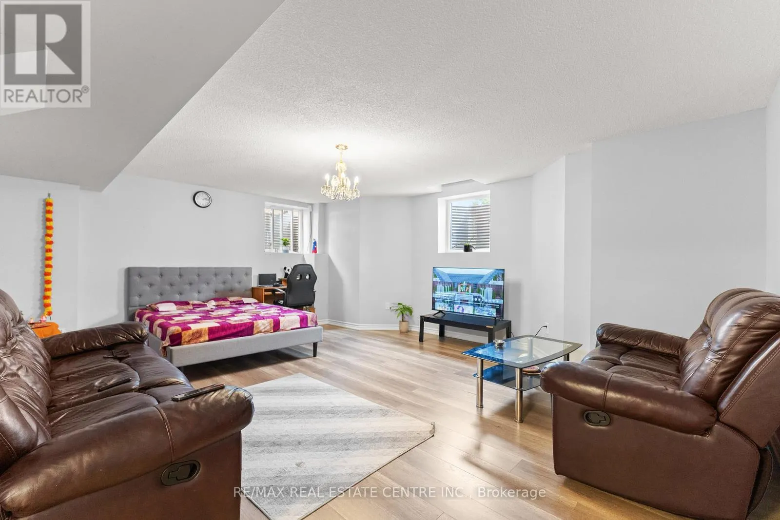 1 ASTRANTIA WAY