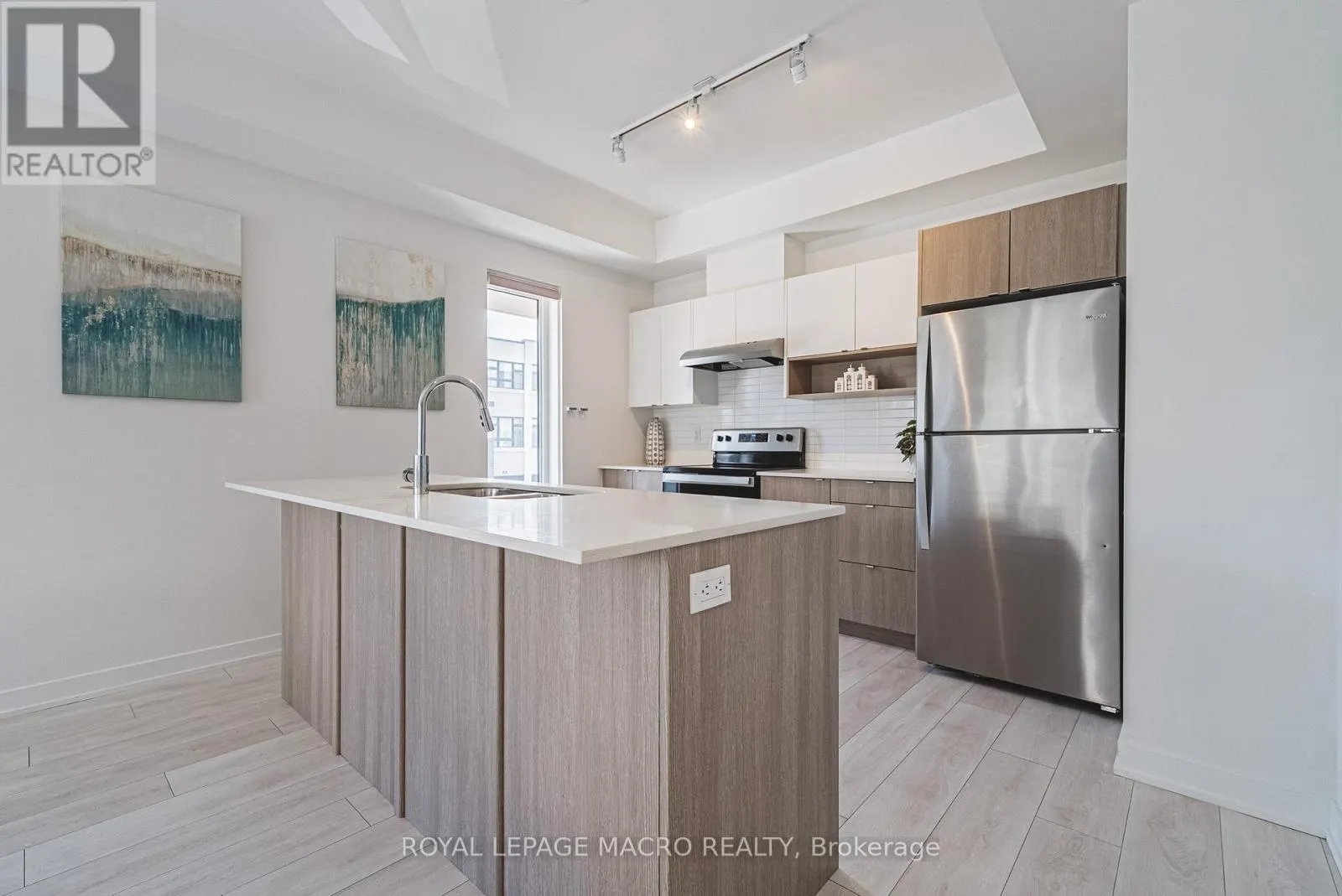 13 - 1121 COOKE BOULEVARD