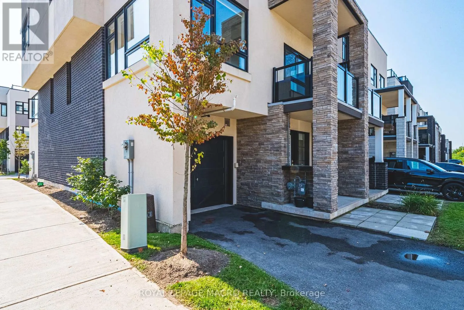 13 - 1121 COOKE BOULEVARD