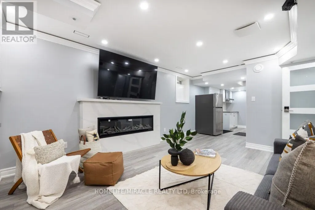 1335 ROSE WAY