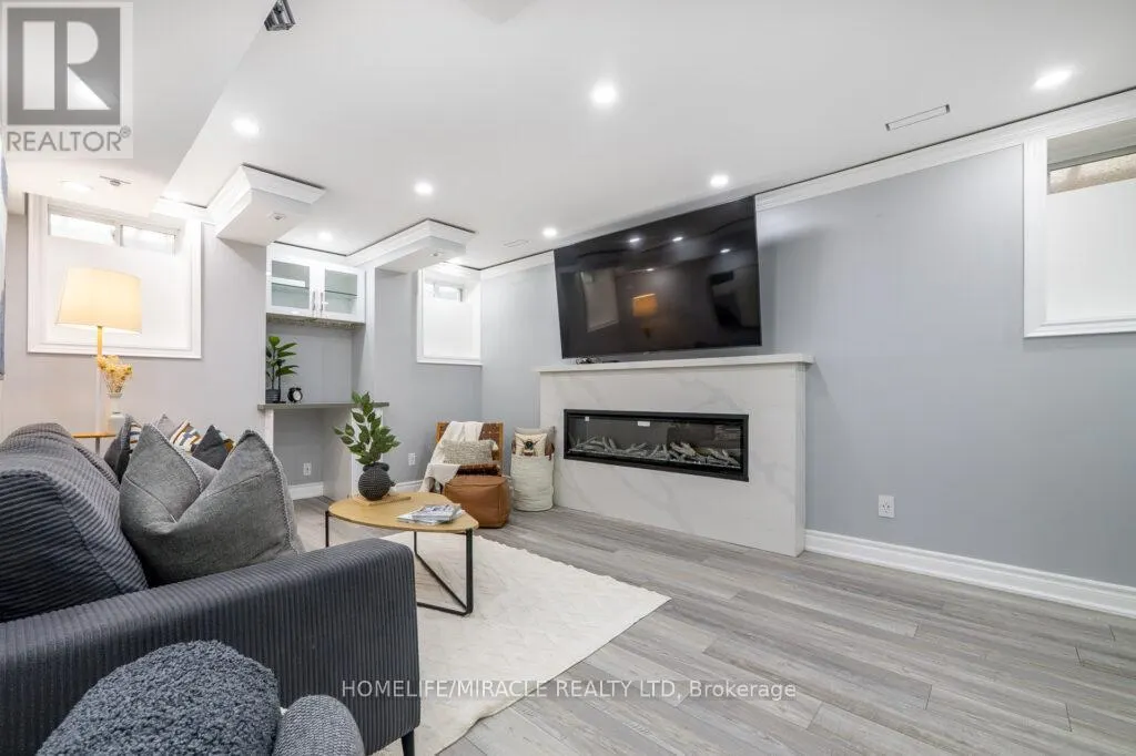 1335 ROSE WAY