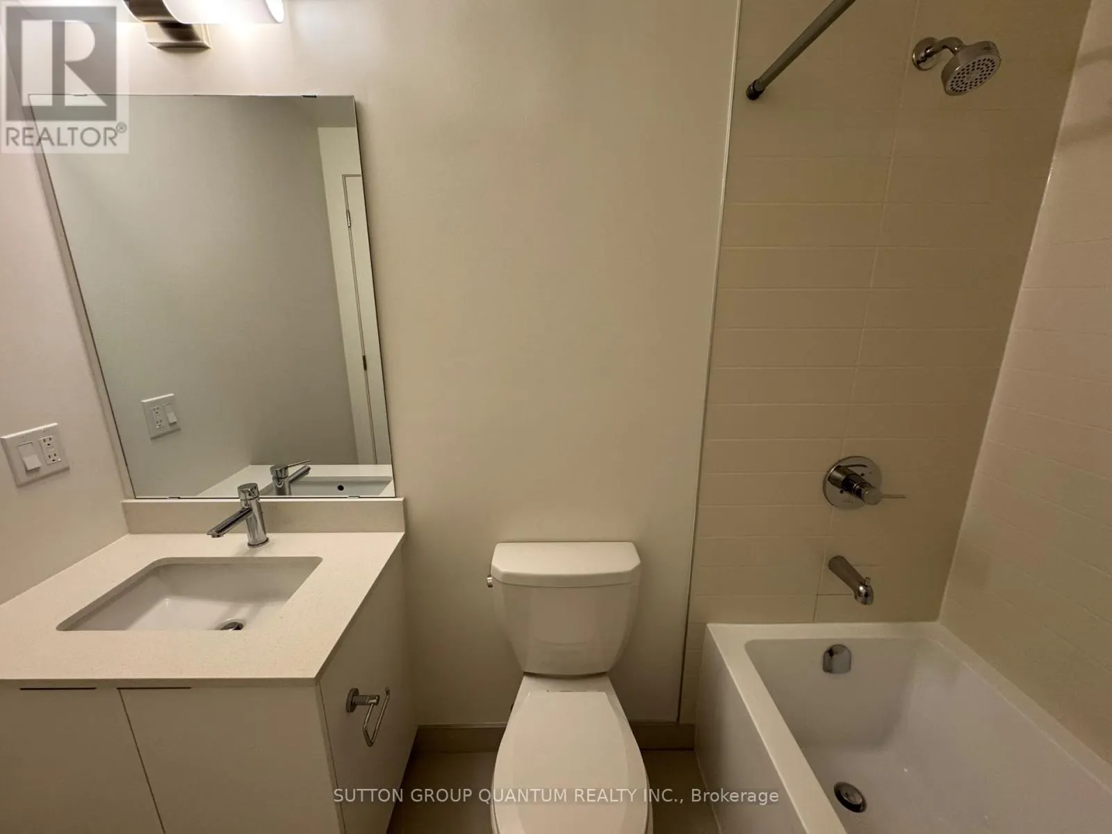607 - 3079 TRAFALGAR ROAD