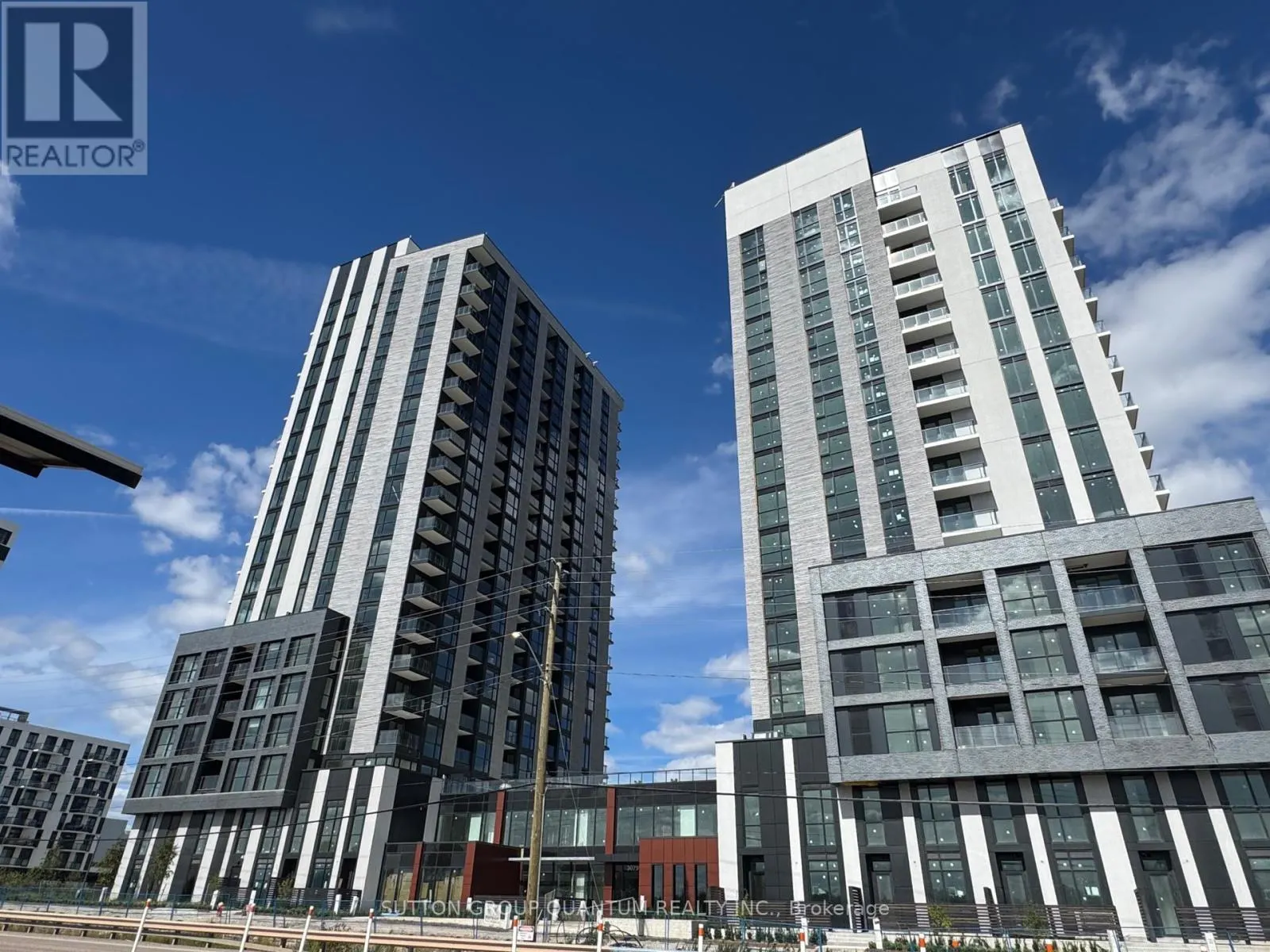 607 - 3079 TRAFALGAR ROAD