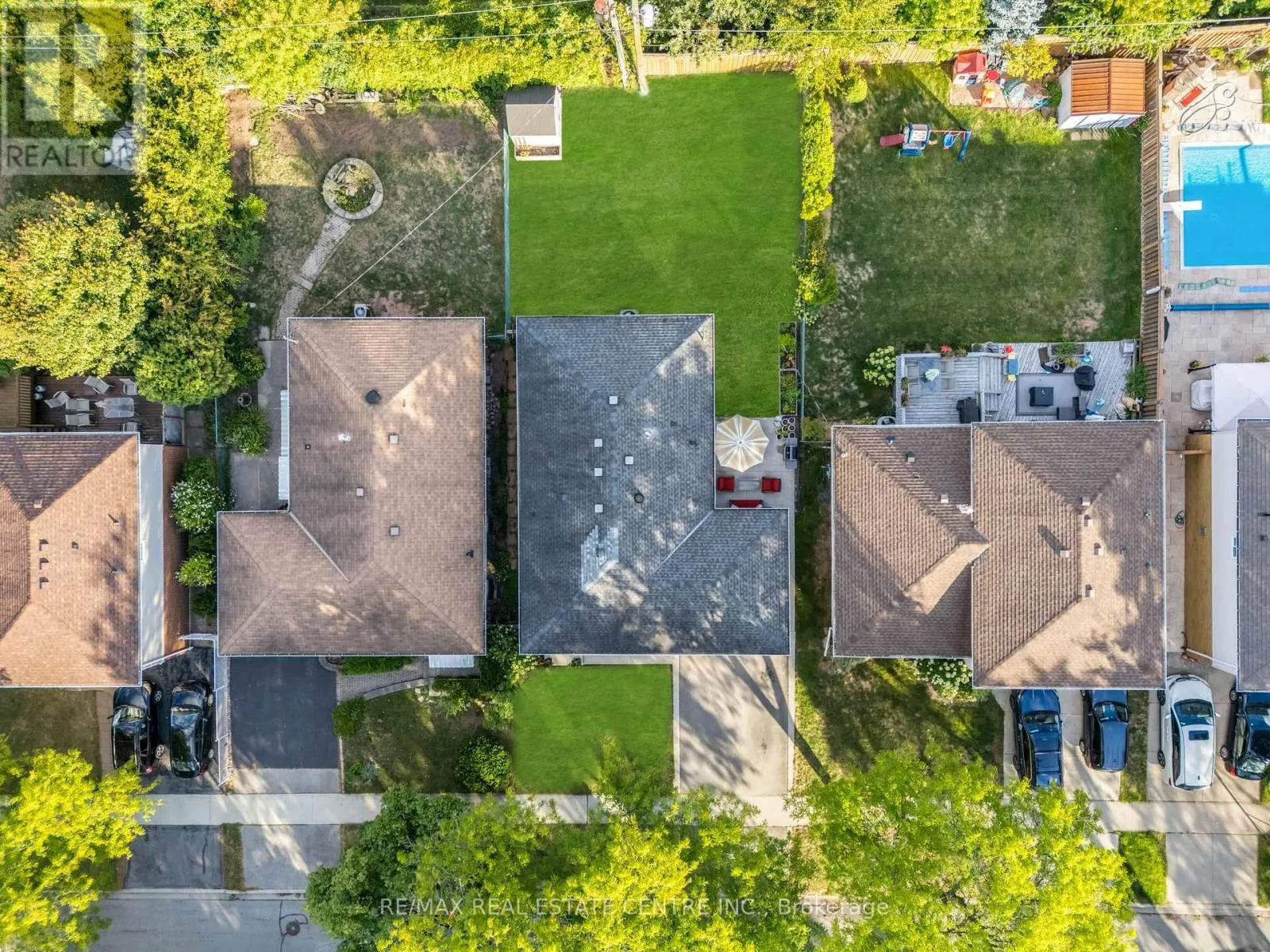 741 MULLIN WAY