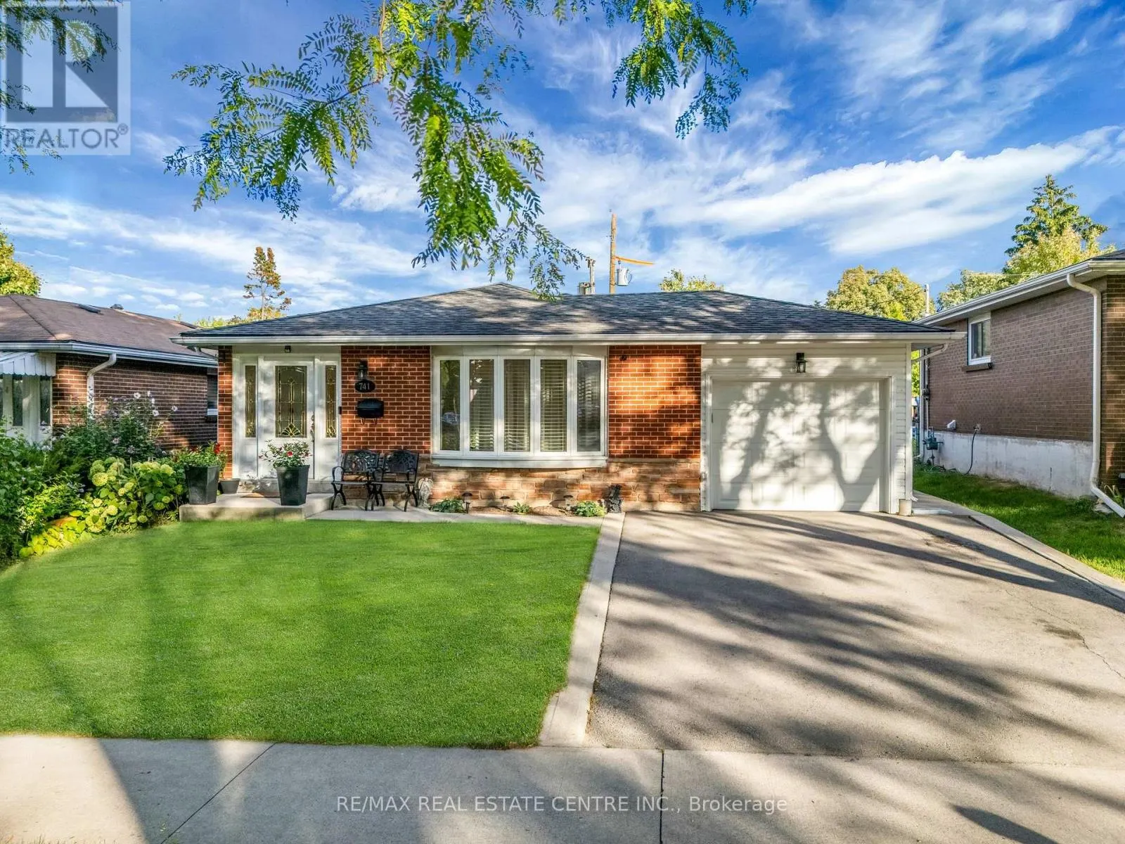 741 MULLIN WAY