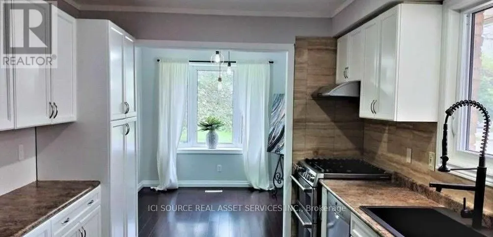UPPER UNIT - 1527 RUSHOLME CRESCENT