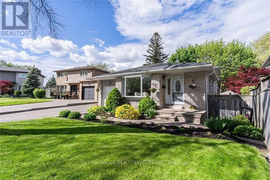 1535 THETFORD COURT