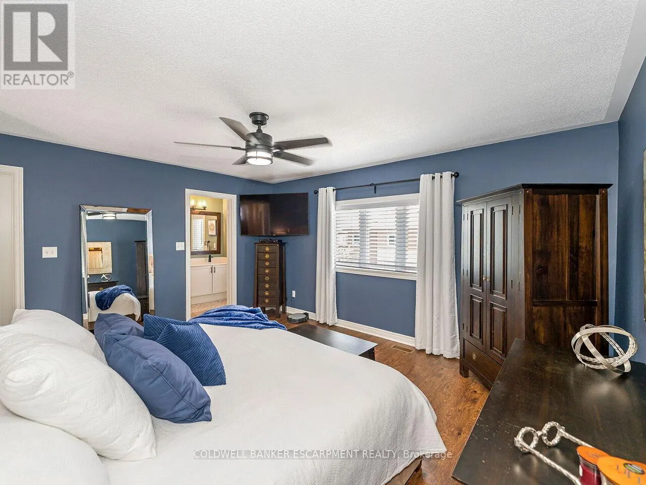 109 MOWAT CRESCENT