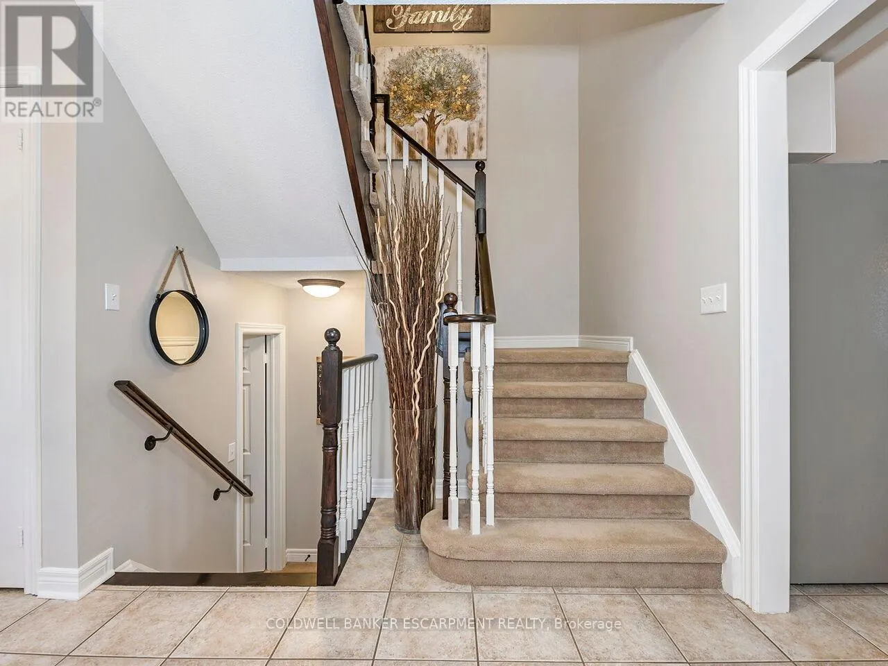 109 MOWAT CRESCENT