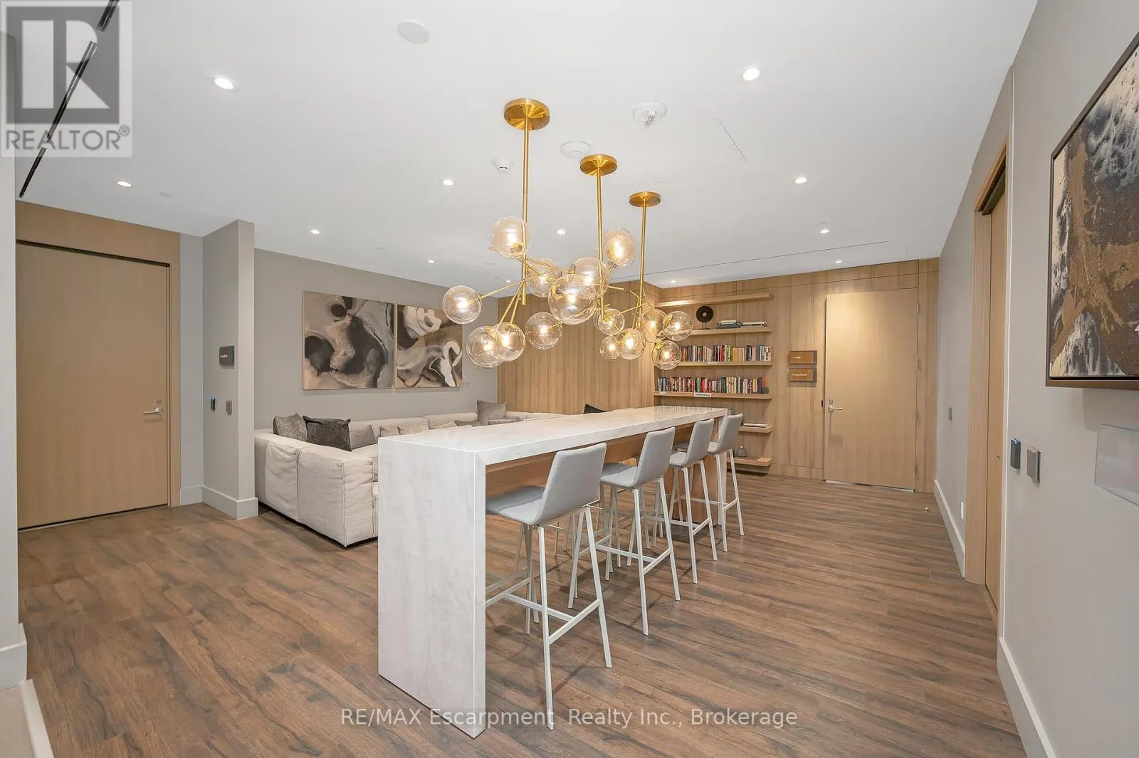 1011 - 21 PARK STREET E, #1011
