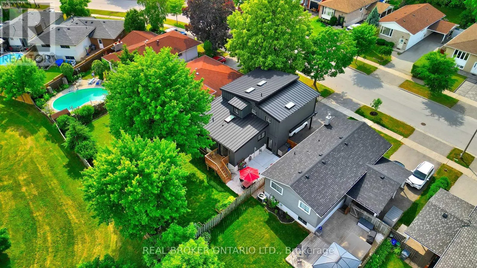 579 CHAMBERLAIN ROAD