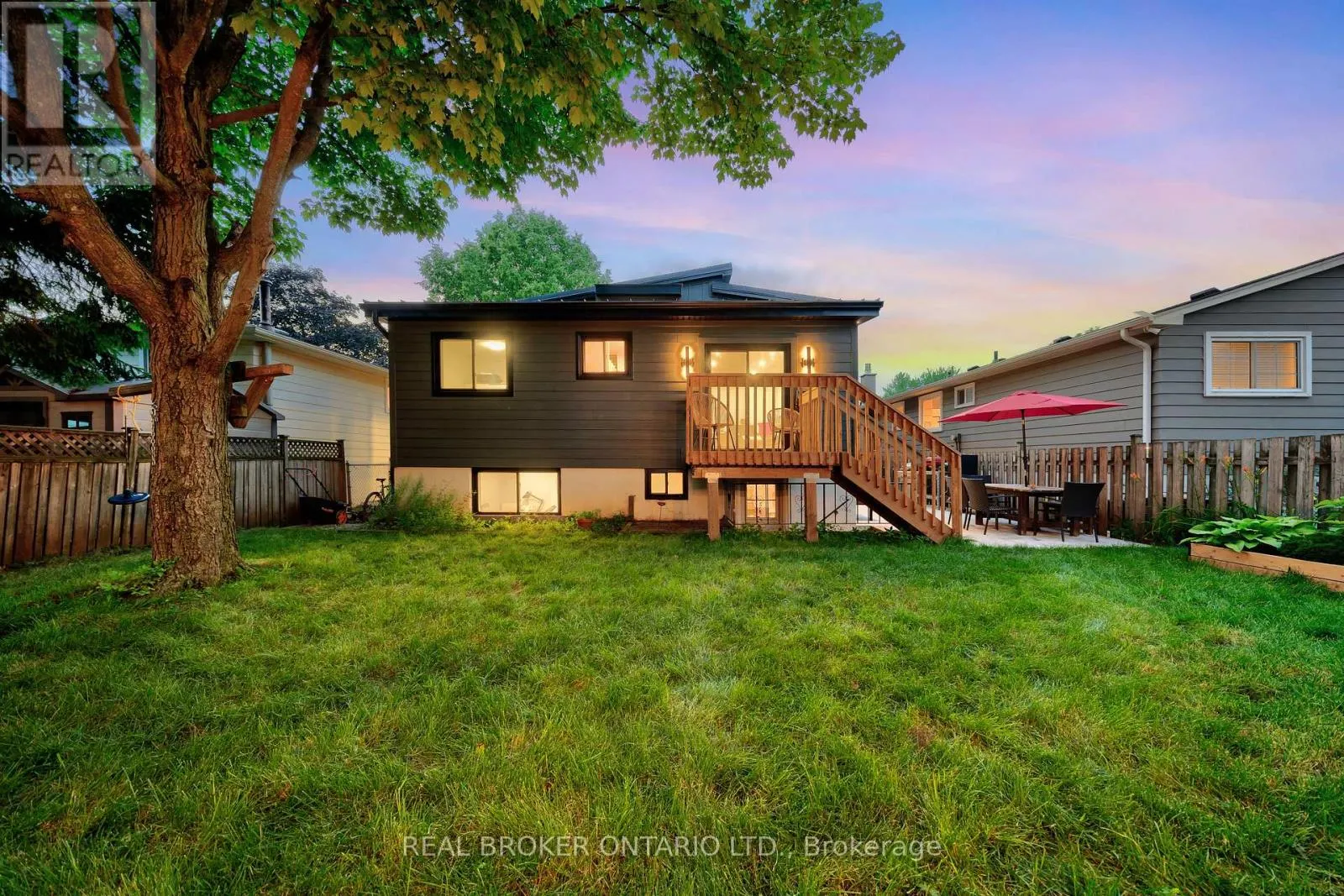 579 CHAMBERLAIN ROAD