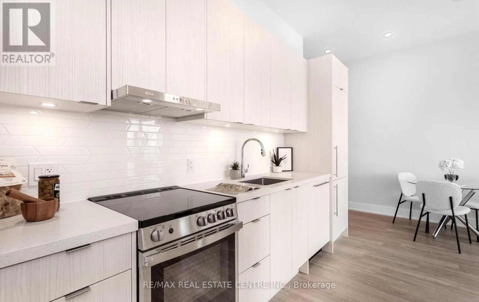 PH10 - 4130 PARKSIDE VILLAGE DRIVE