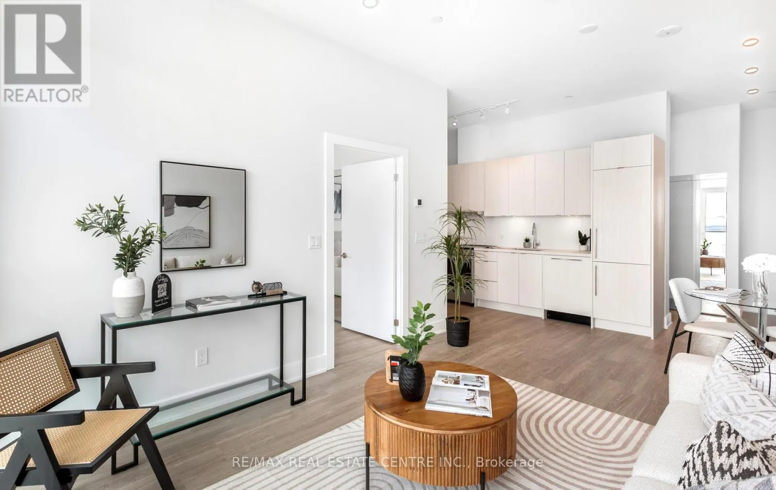 PH10 - 4130 PARKSIDE VILLAGE DRIVE
