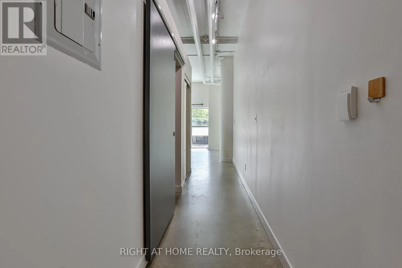 313 - 2 FIELDWAY ROAD
