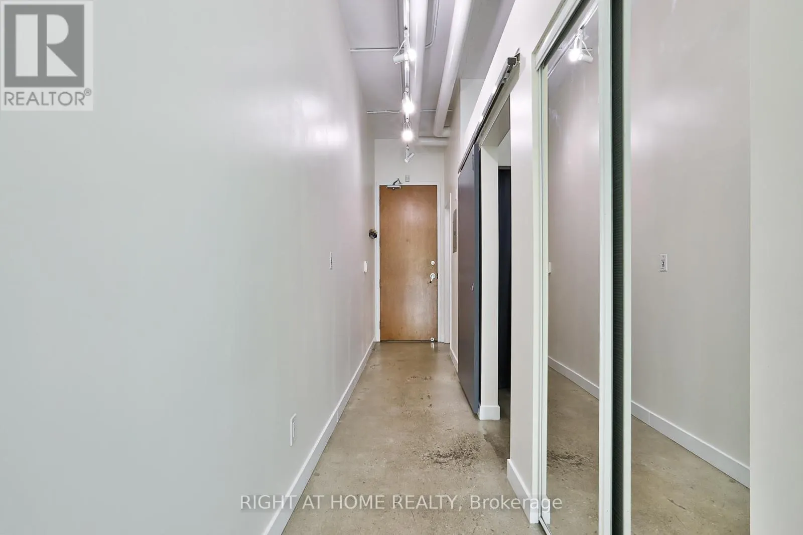 313 - 2 FIELDWAY ROAD
