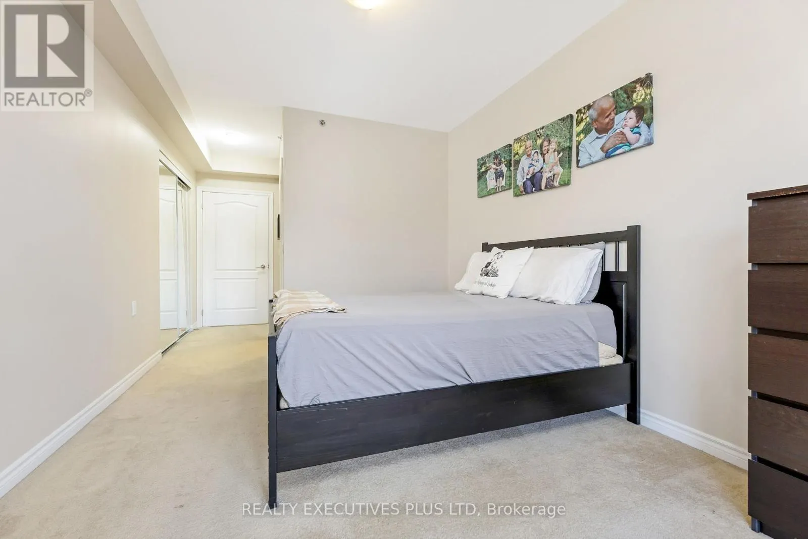 313 - 830 SCOLLARD COURT