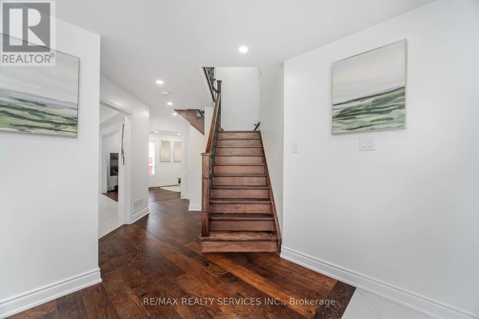12 WOODVALLEY DRIVE