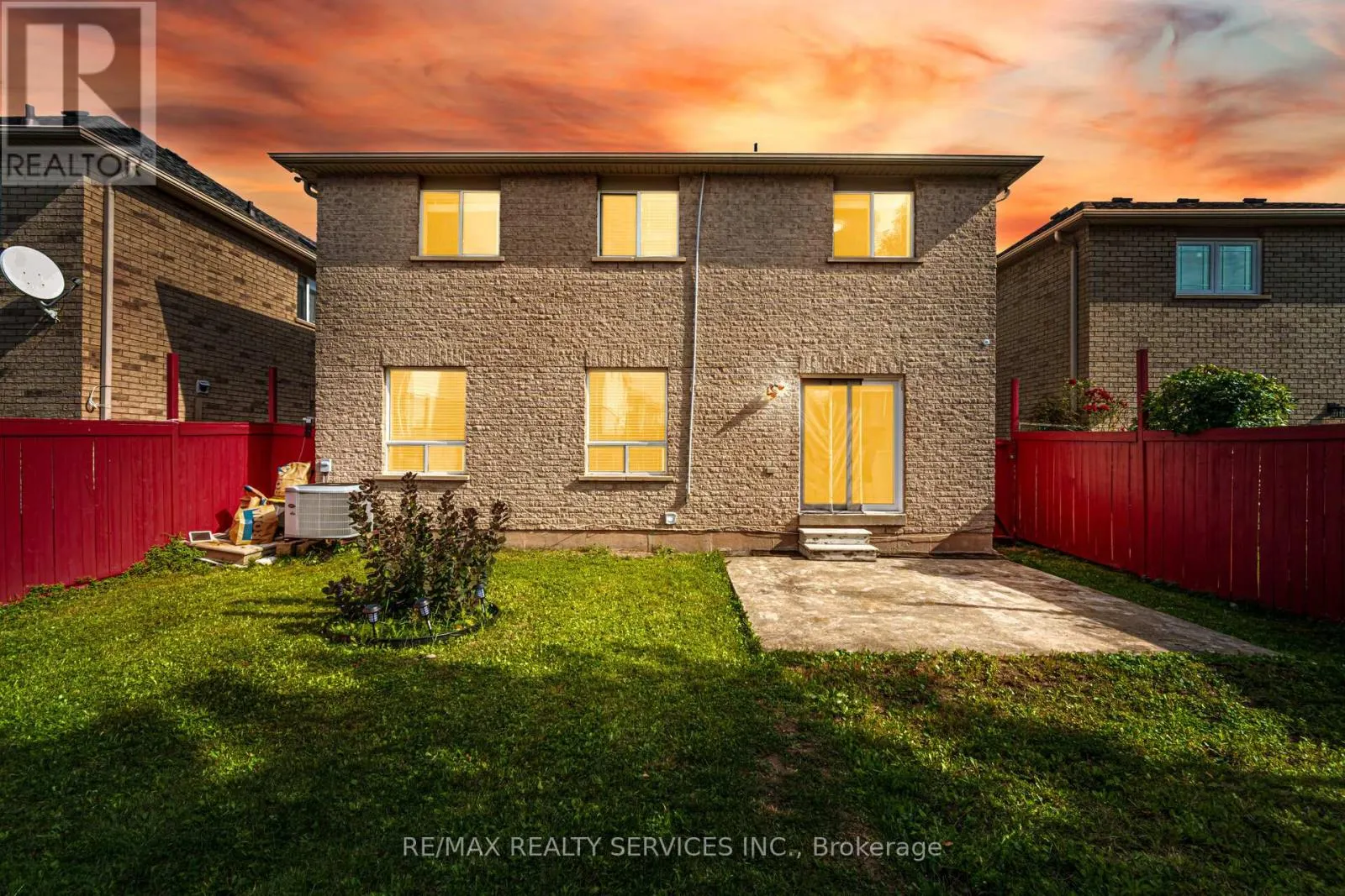 12 WOODVALLEY DRIVE