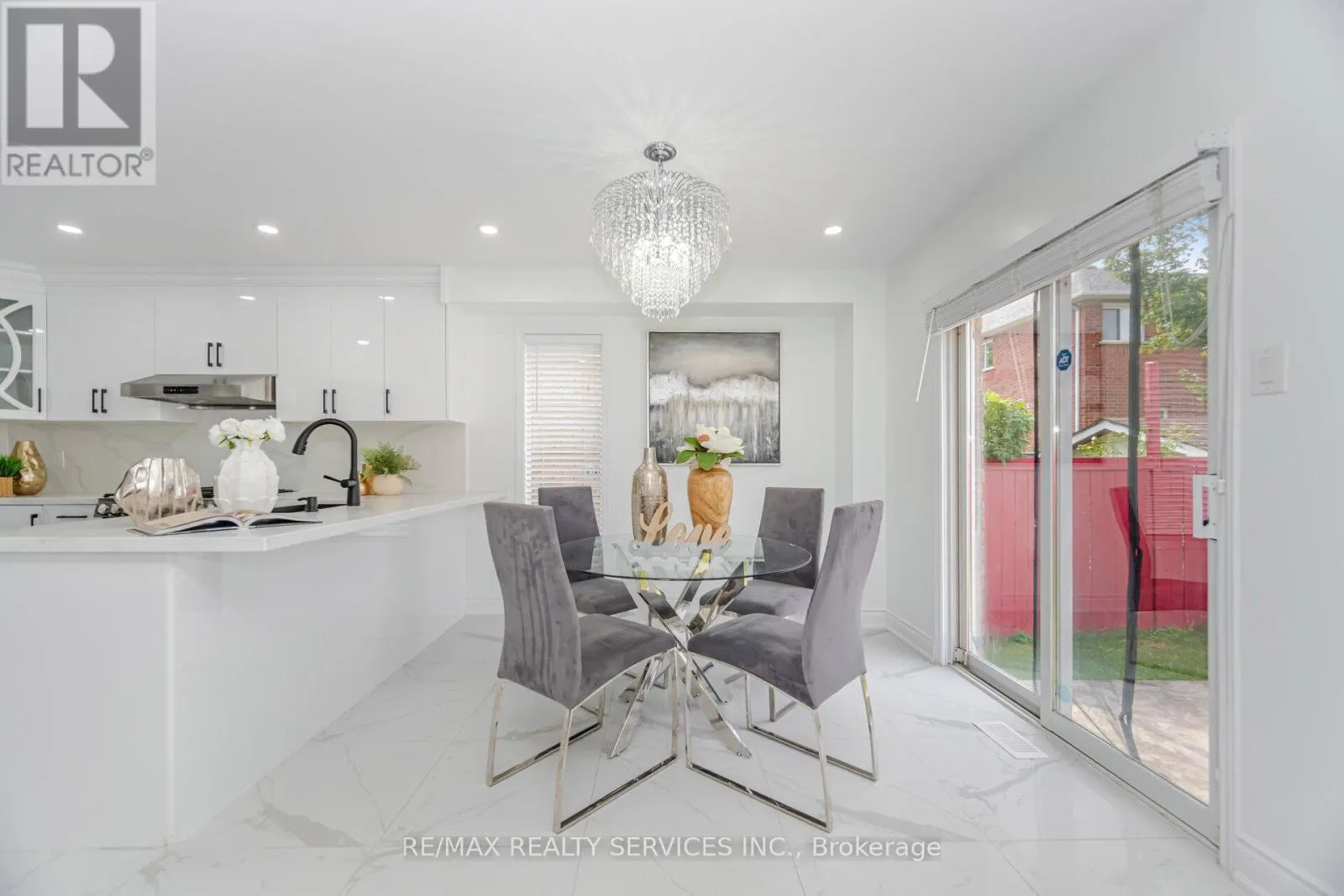 12 WOODVALLEY DRIVE