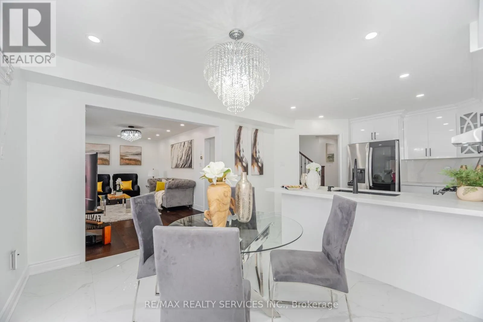 12 WOODVALLEY DRIVE
