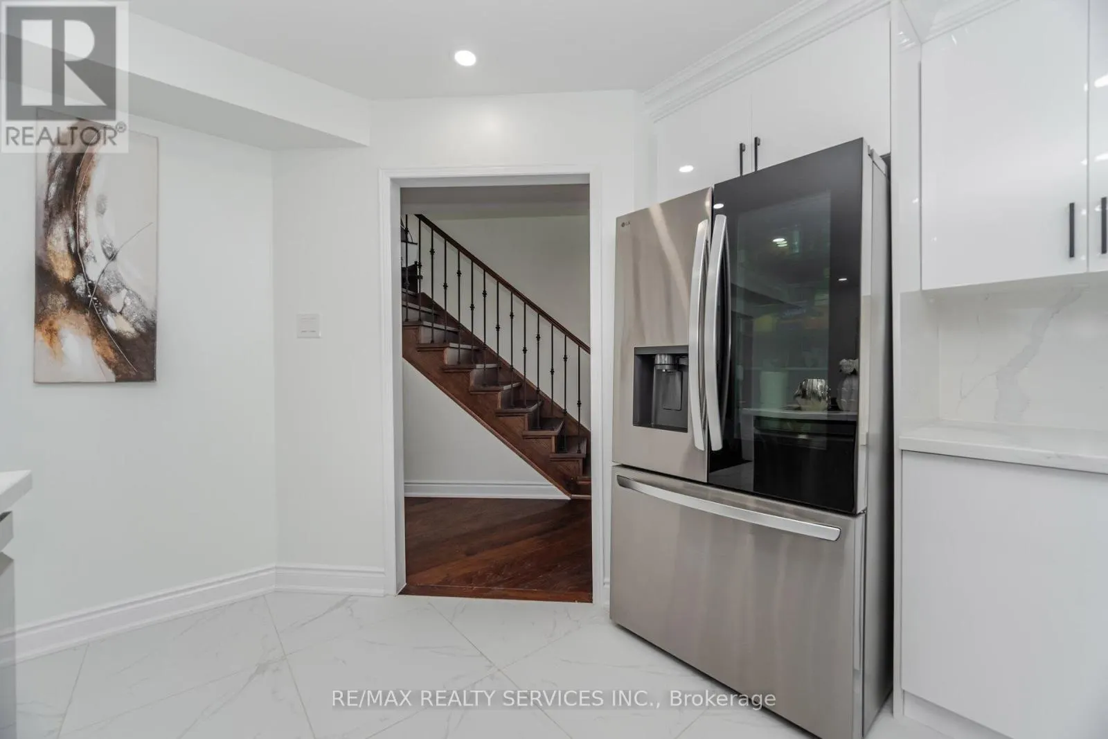 12 WOODVALLEY DRIVE