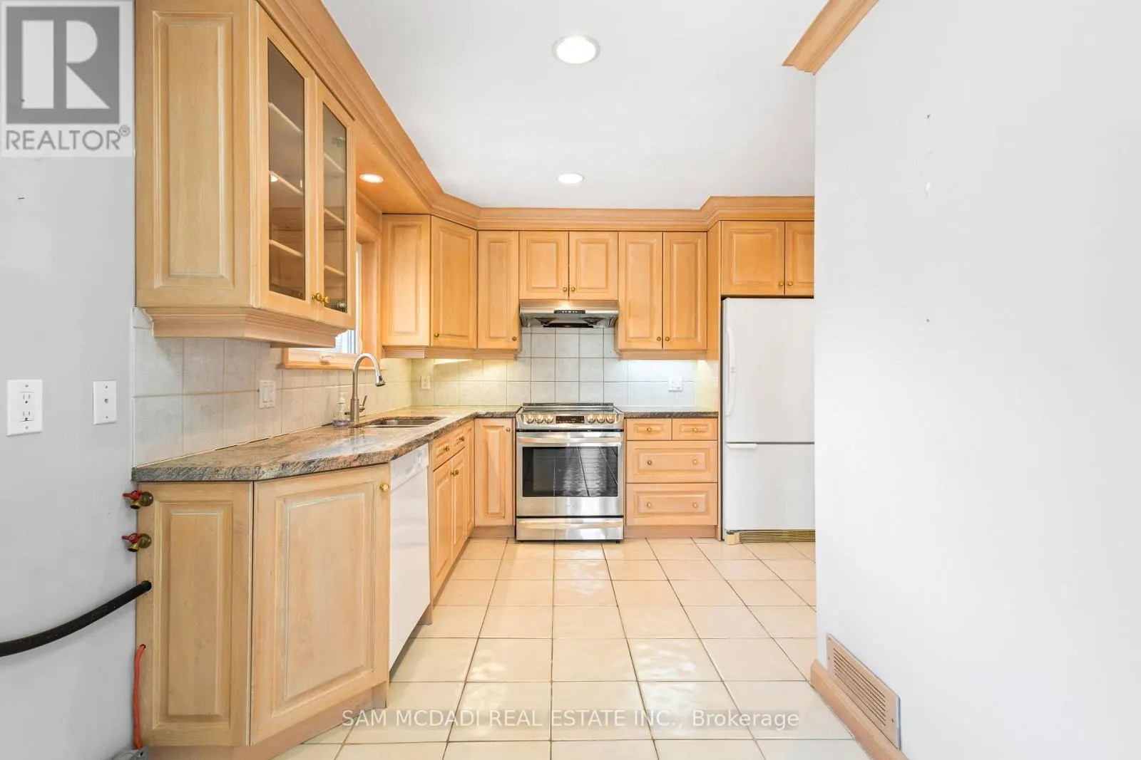 1491 ROYAL YORK ROAD