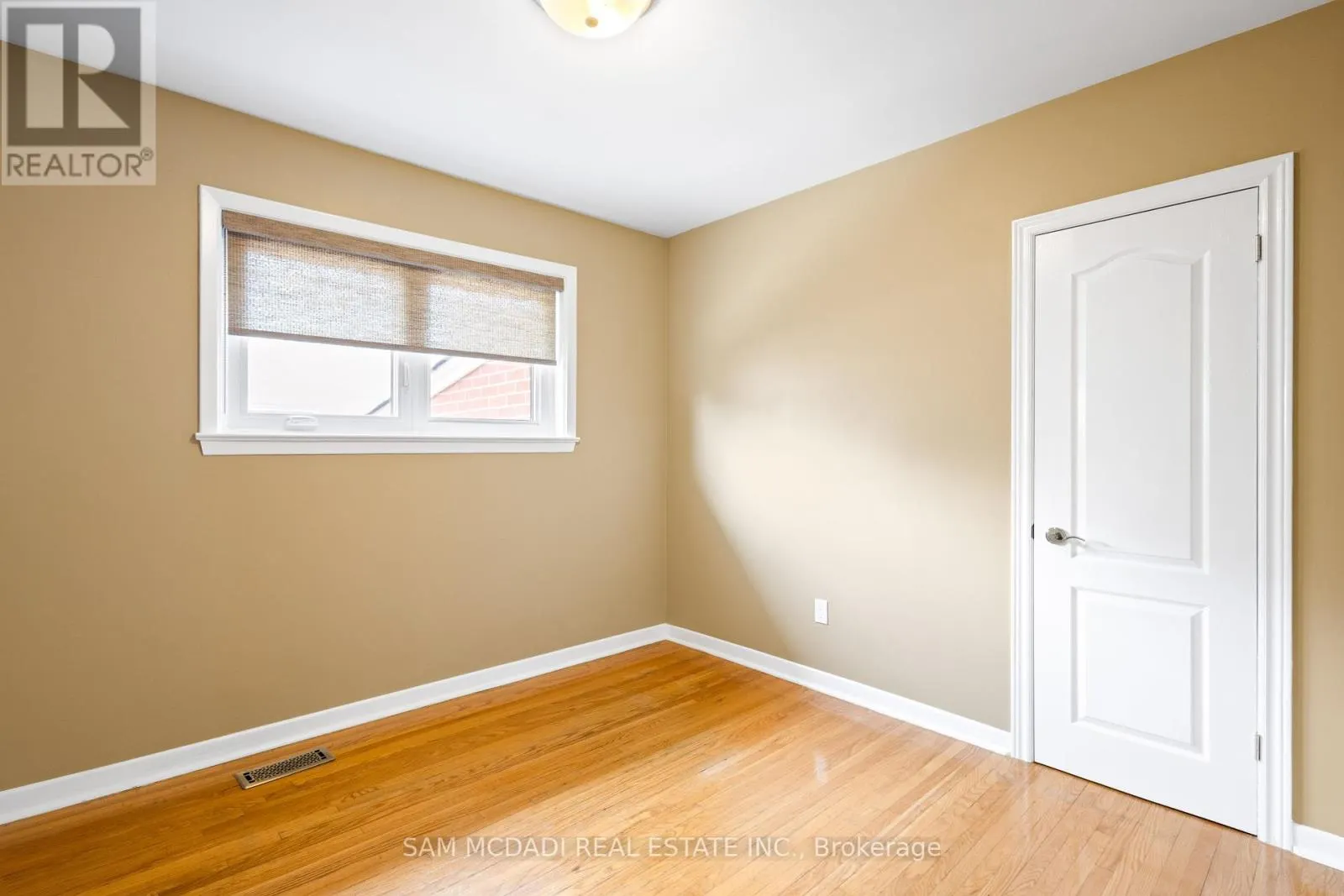 1491 ROYAL YORK ROAD