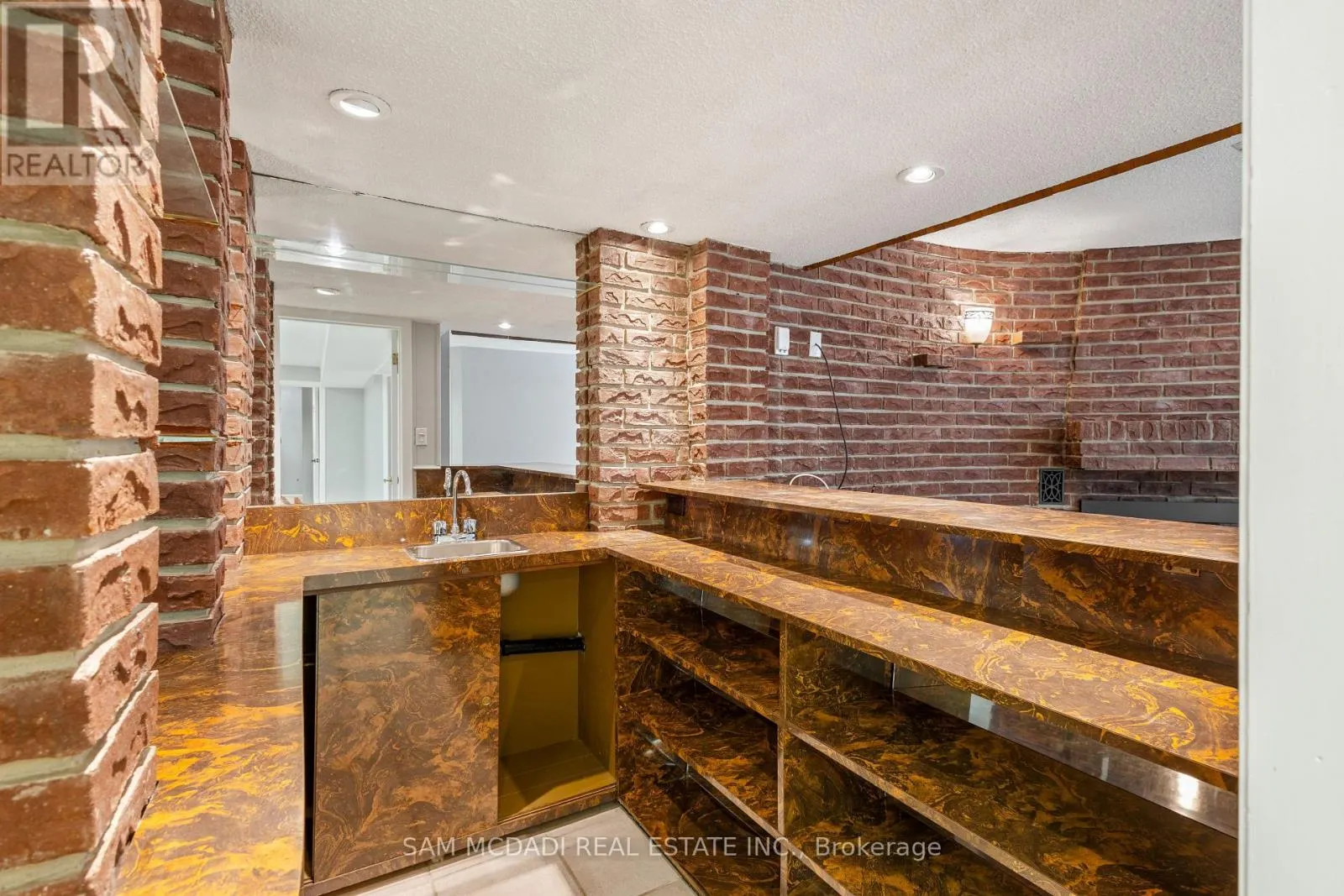 1491 ROYAL YORK ROAD