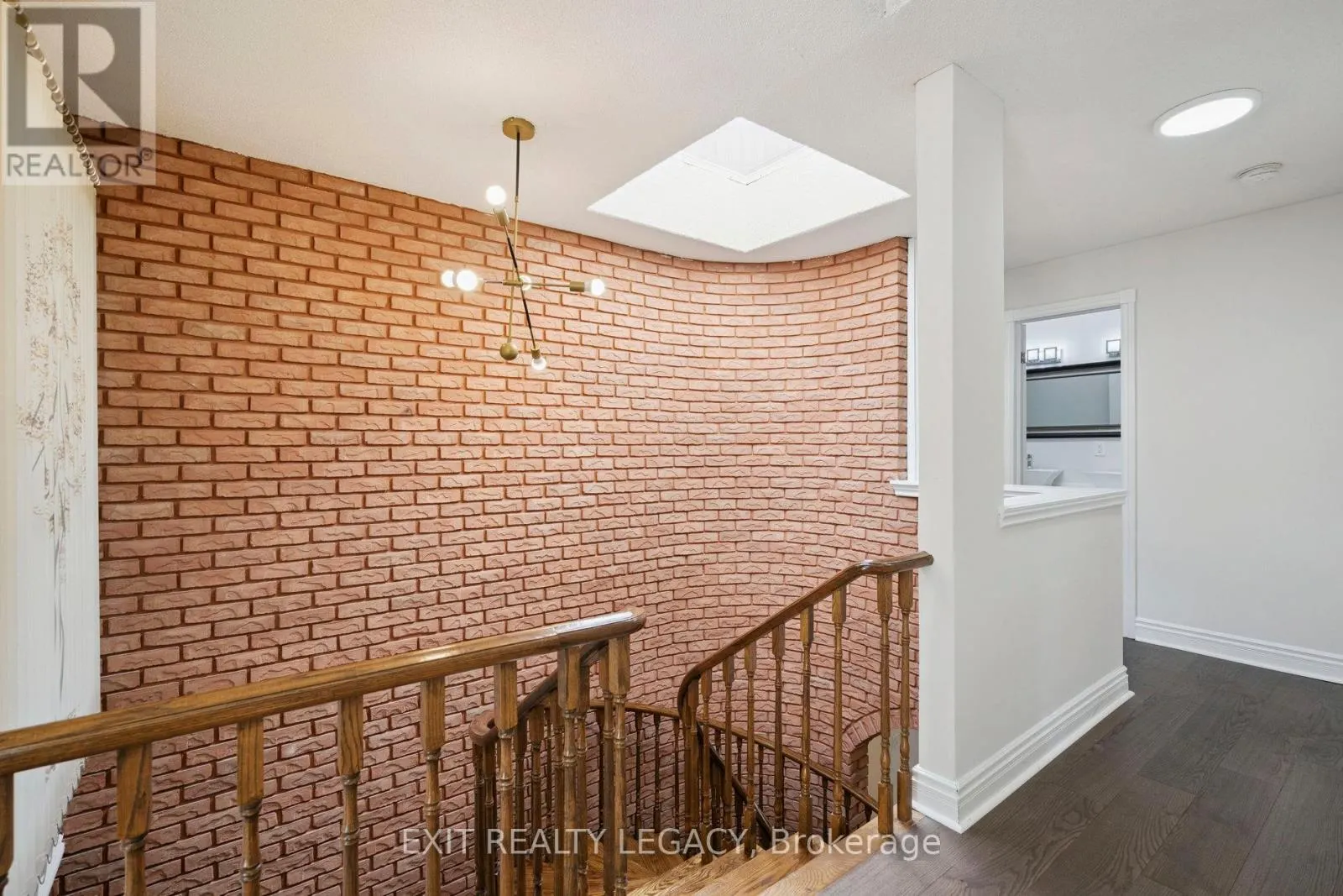 6 MUIR AVENUE