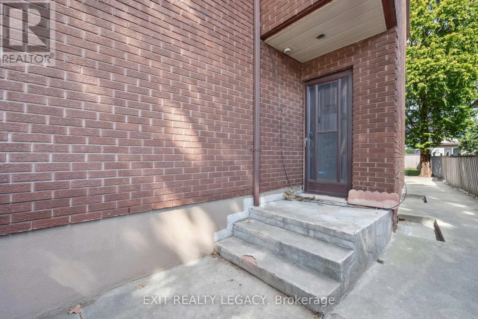 6 MUIR AVENUE