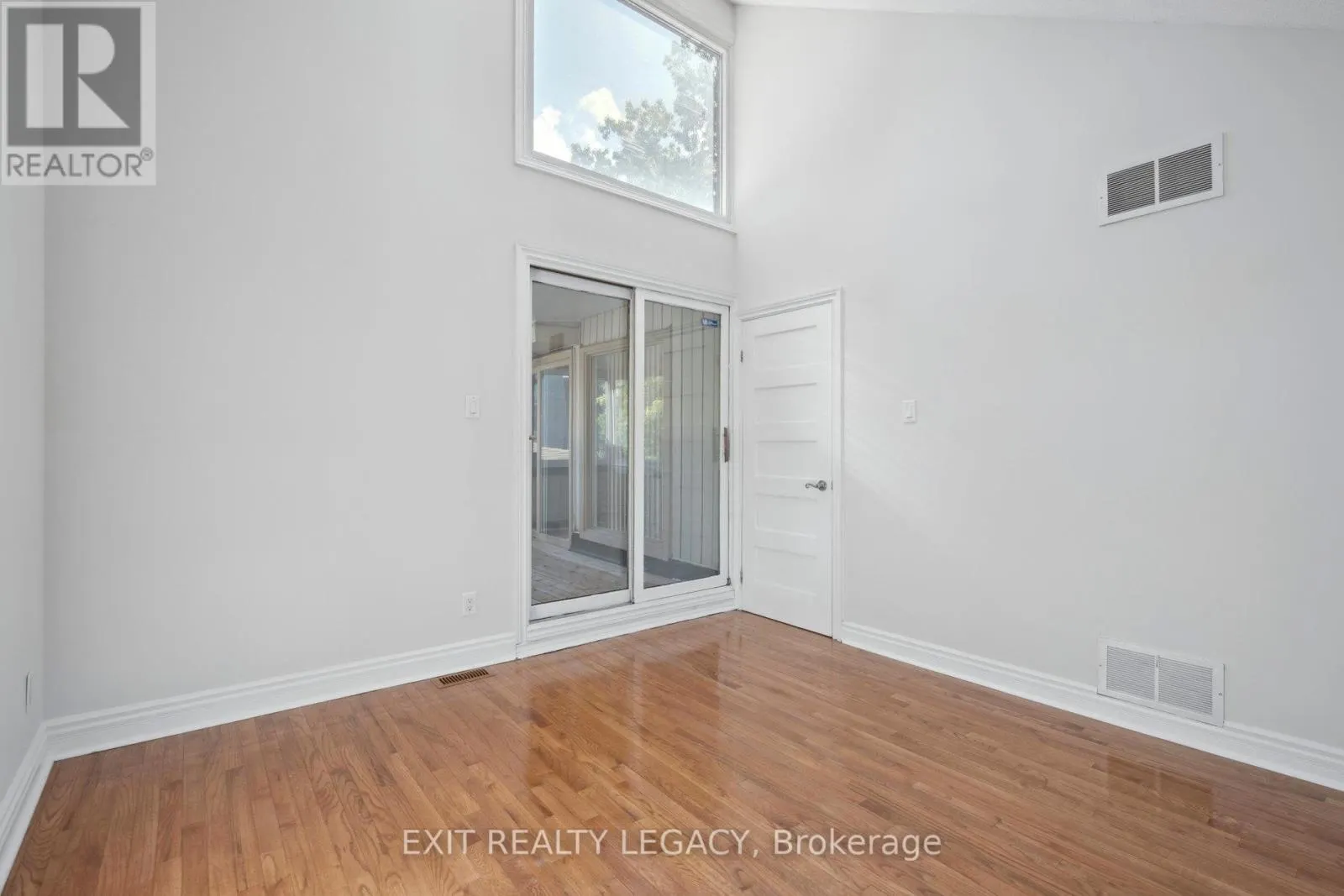 6 MUIR AVENUE