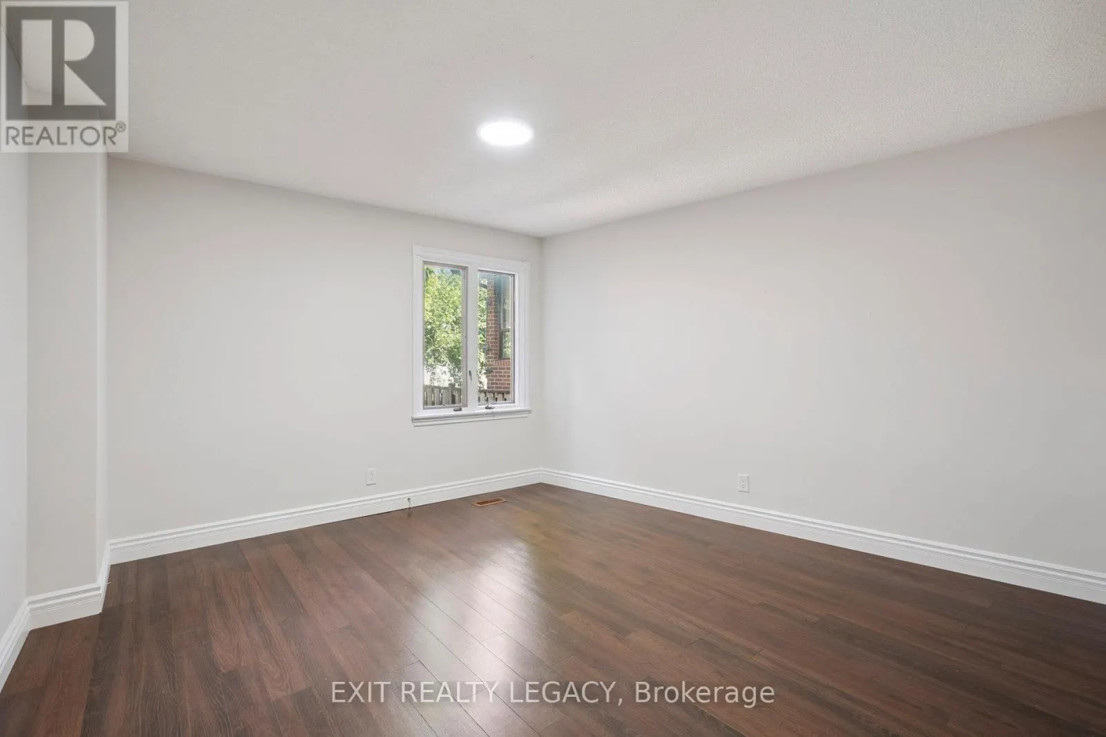 6 MUIR AVENUE