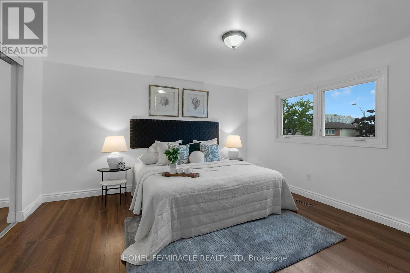 8 FRANCA CRESCENT
