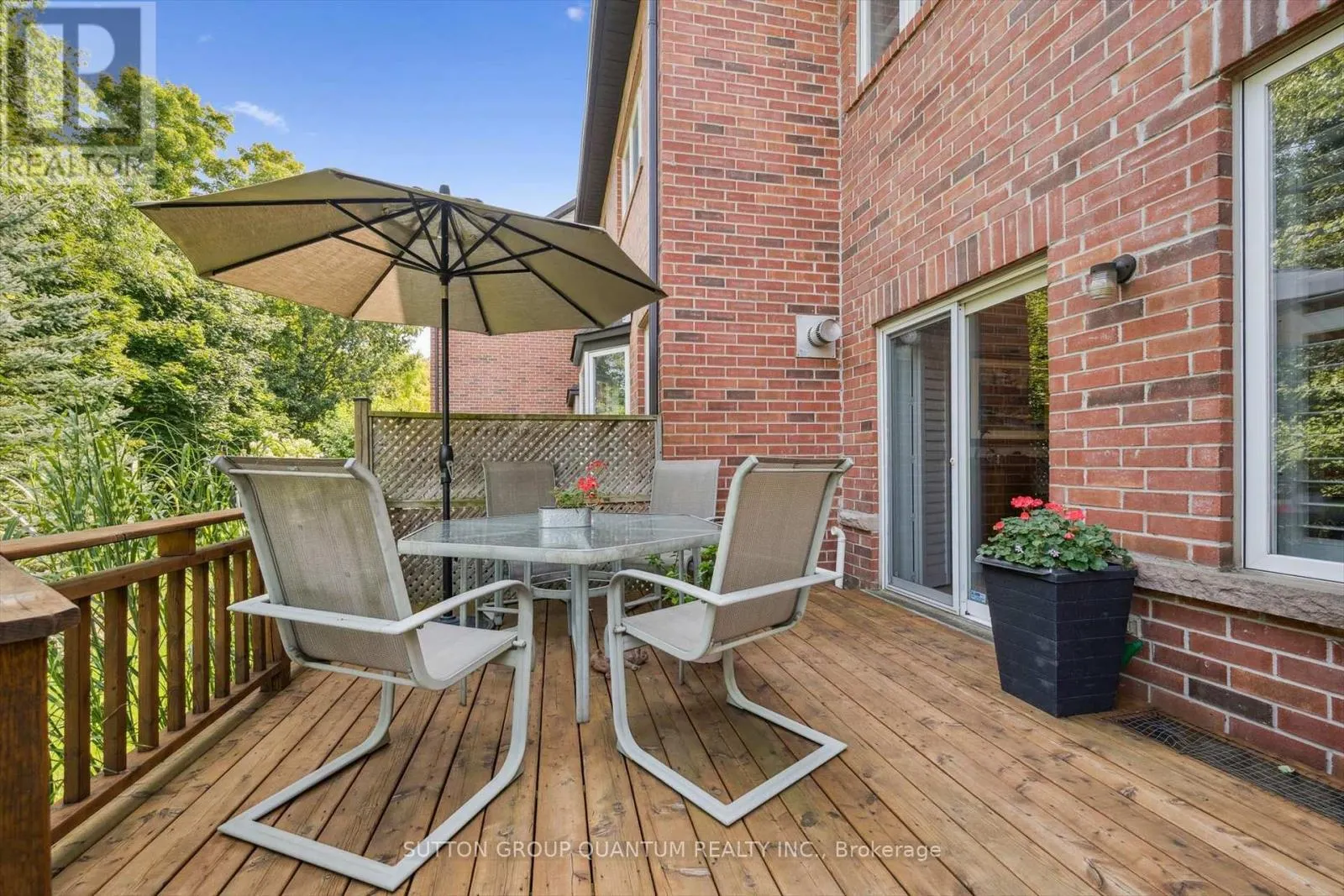 33 - 300 RAVINEVIEW WAY